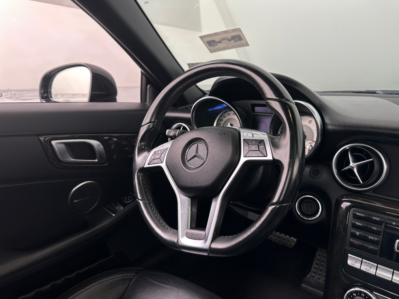 Thumbnail: 2015 Mercedes-Benz SLK - 4
