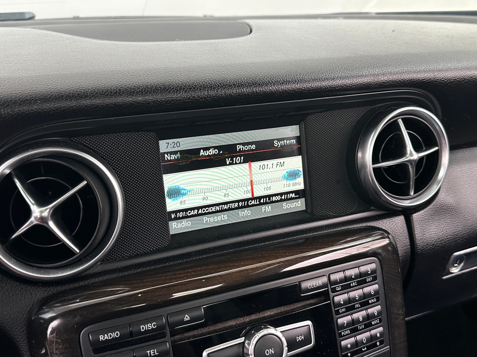 Thumbnail: 2015 Mercedes-Benz SLK - 3