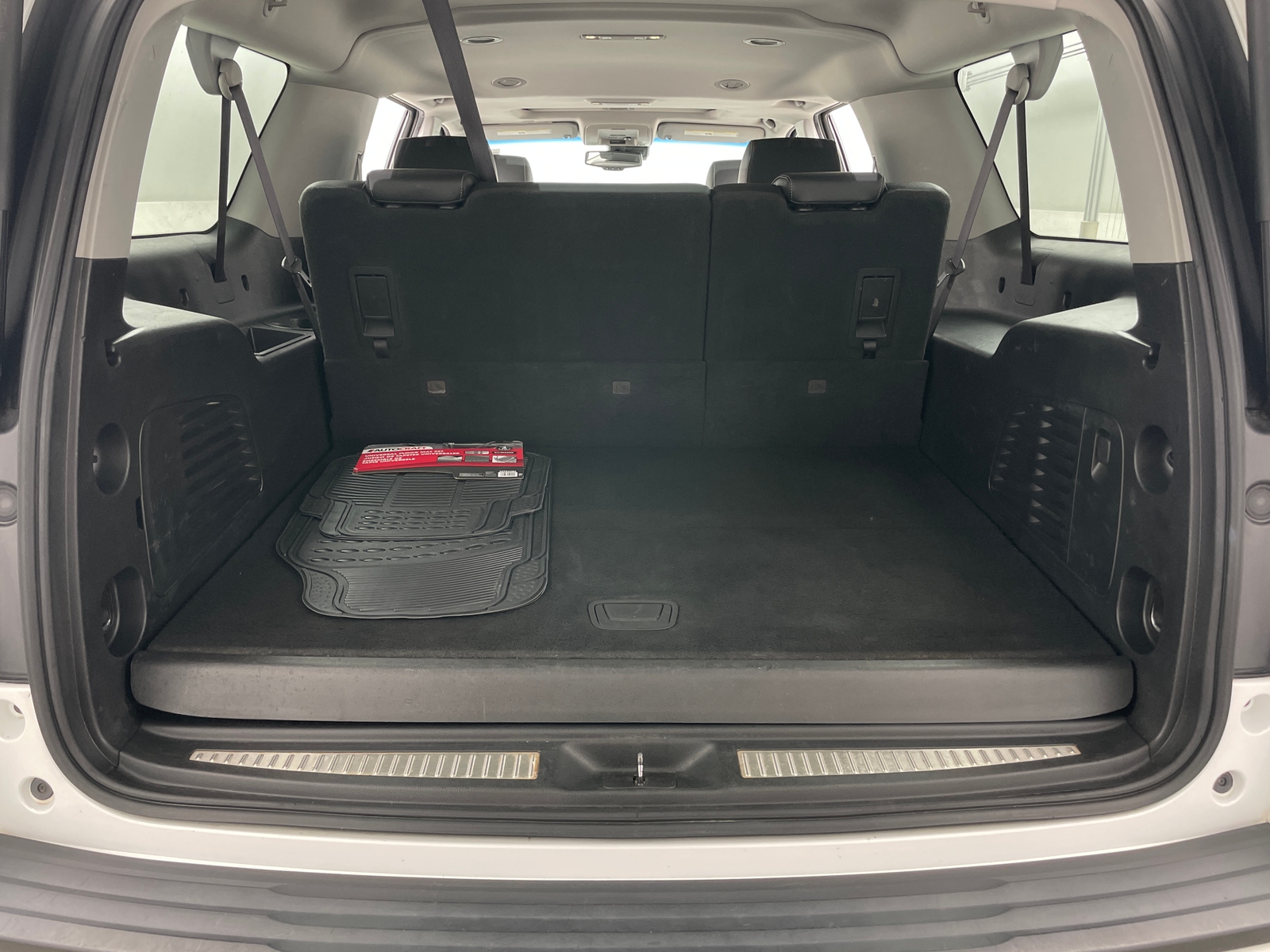 Thumbnail: 2017 Chevrolet Suburban - 6