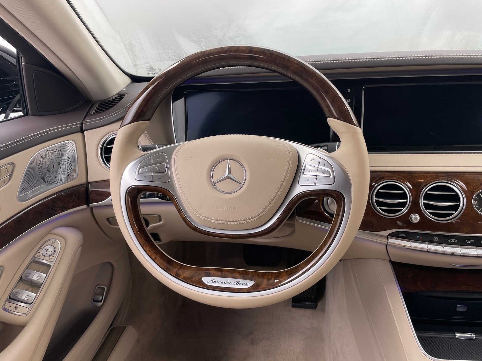 Thumbnail: 2014 Mercedes-Benz S-Class - 4