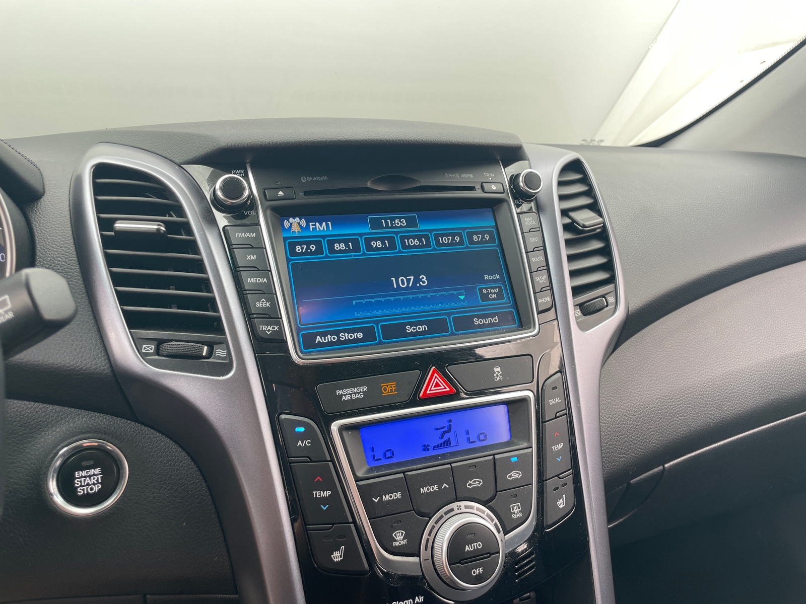 Thumbnail: 2013 Hyundai Elantra - 4