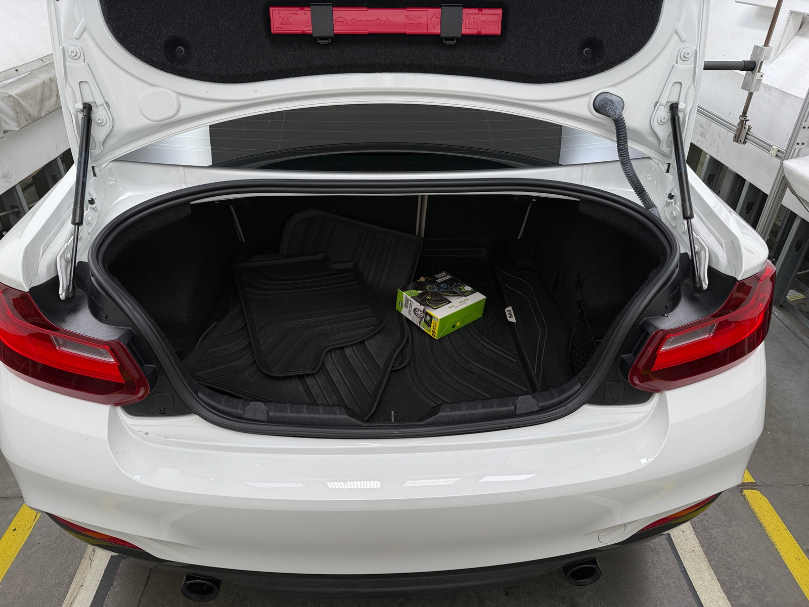 Thumbnail: 2015 BMW 2 Series - 4