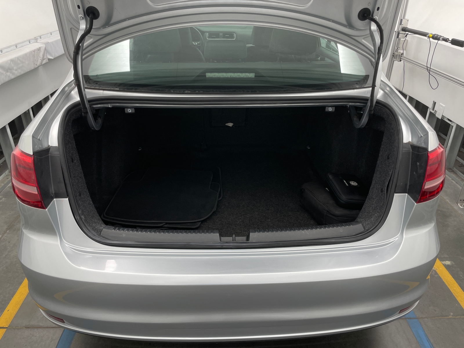 Thumbnail: 2015 Volkswagen Jetta - 7