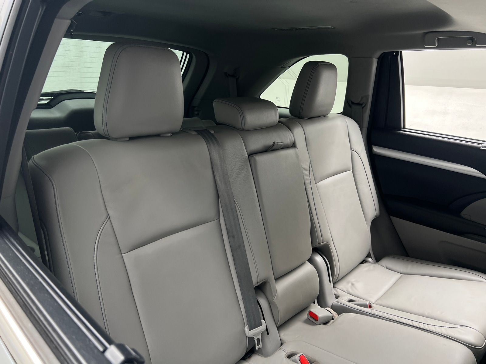Thumbnail: 2018 Toyota Highlander - 5