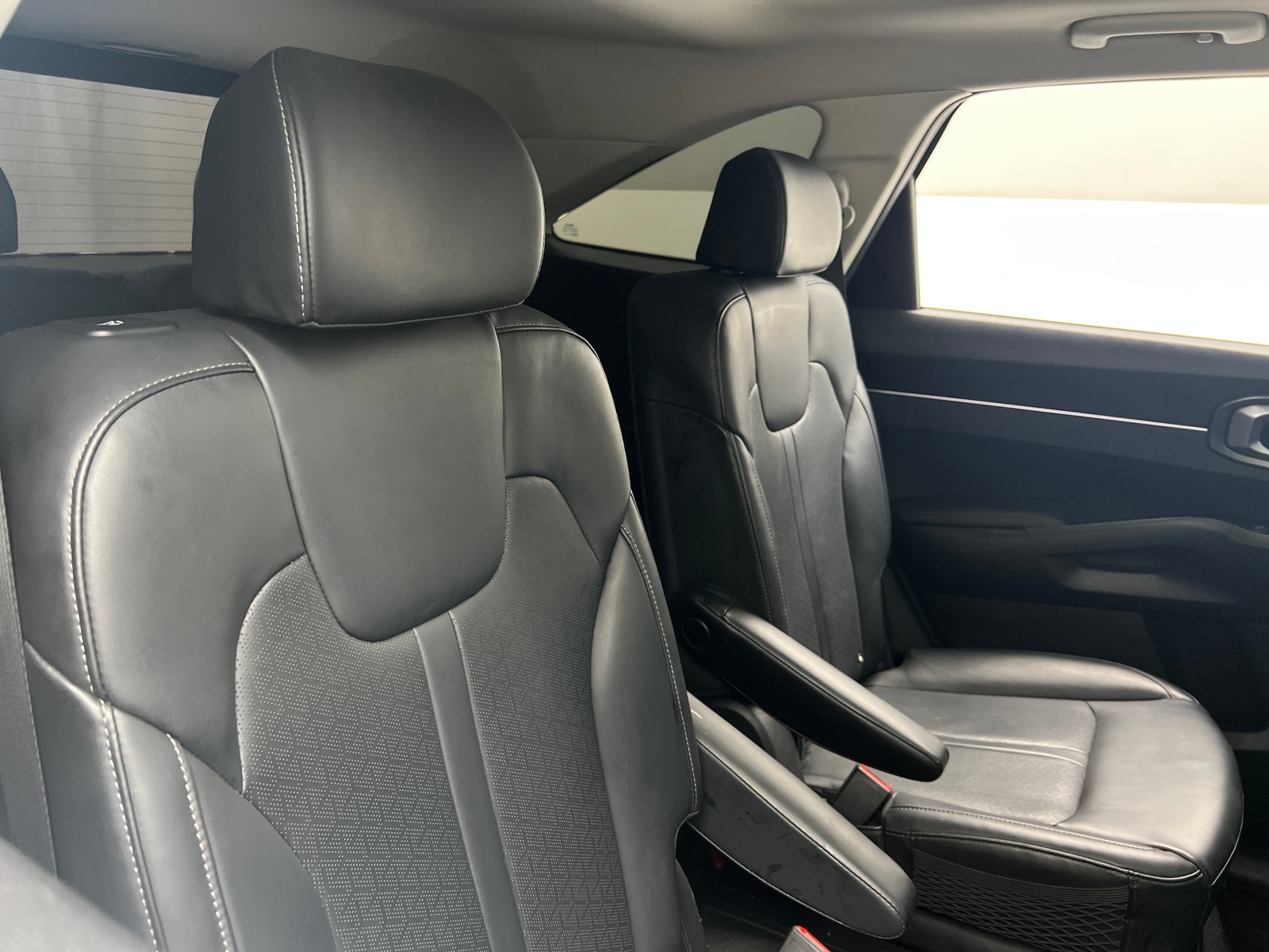 Thumbnail: 2022 Kia Sorento - 5