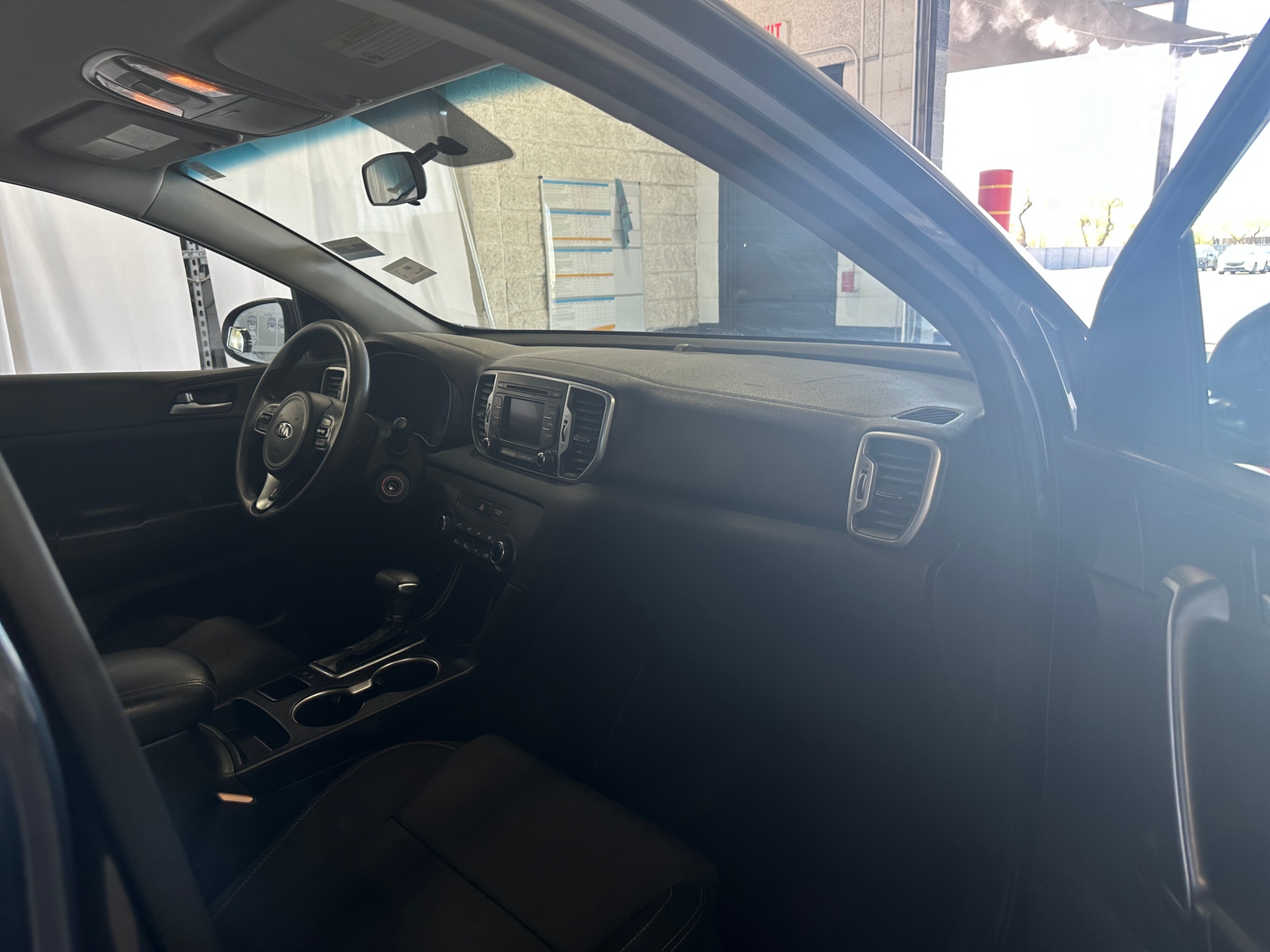 Thumbnail: 2017 Kia Sportage - 3