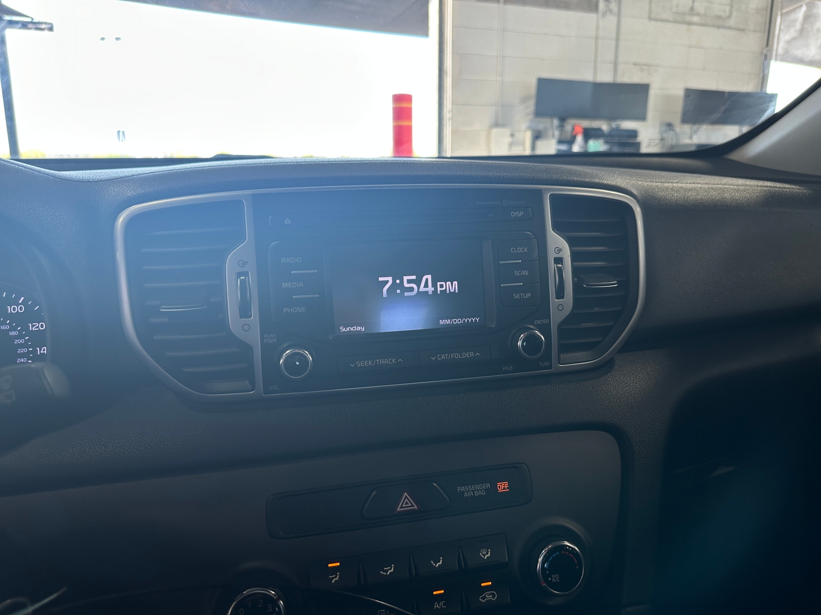 Thumbnail: 2017 Kia Sportage - 4