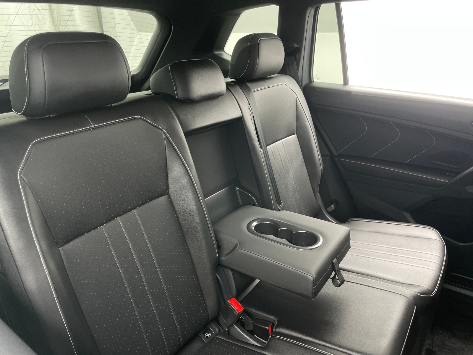 Thumbnail: 2024 Volkswagen Tiguan - 5