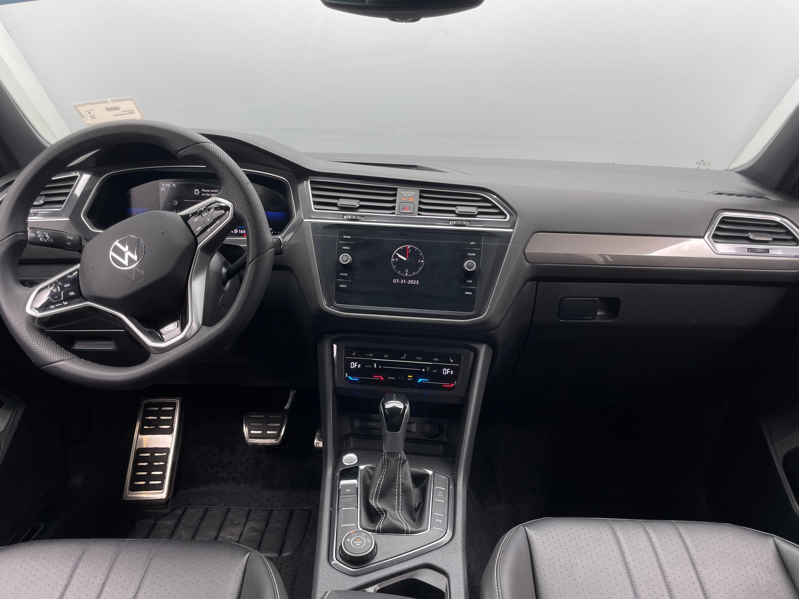 Thumbnail: 2024 Volkswagen Tiguan - 2