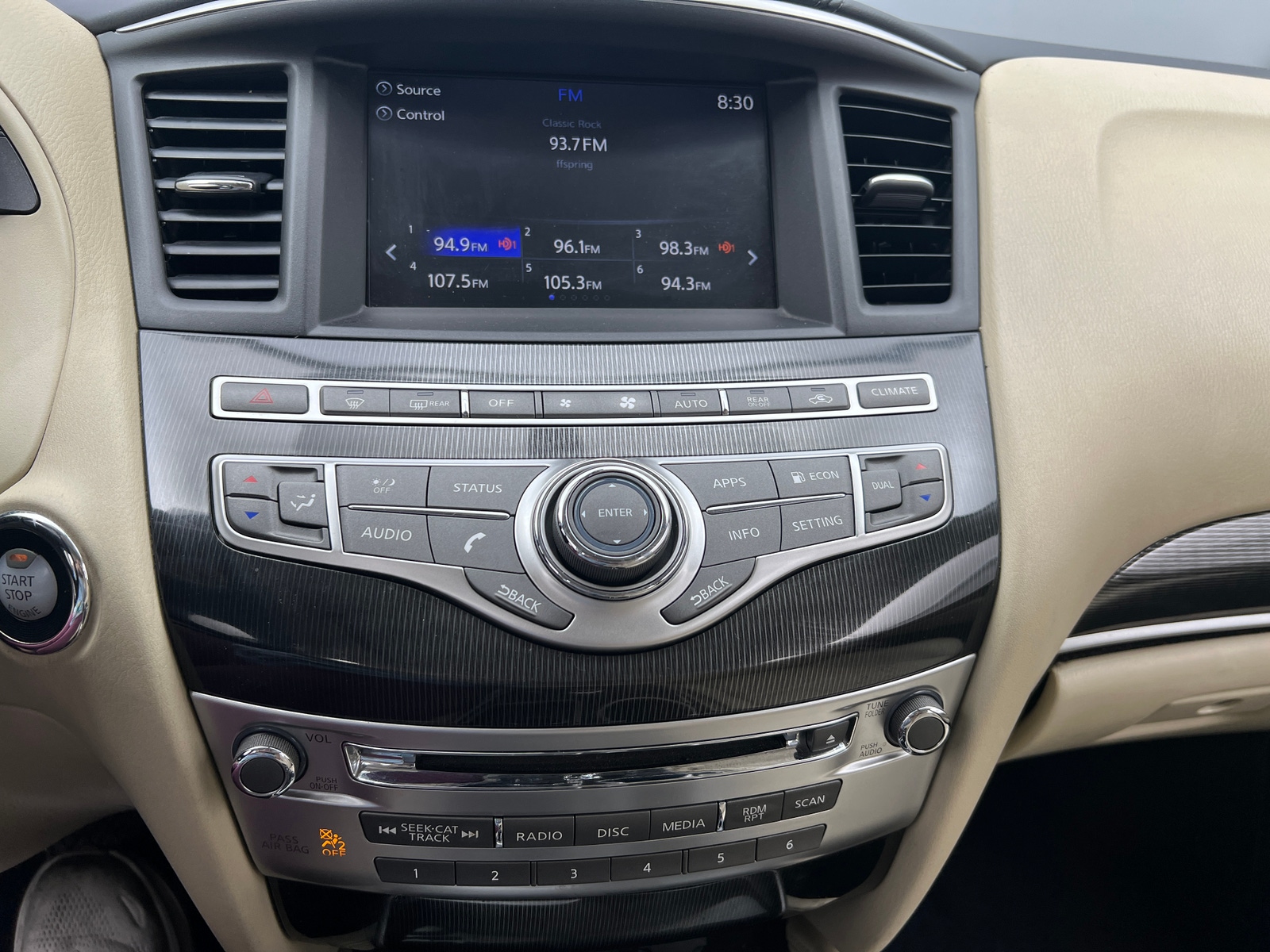 Thumbnail: 2017 INFINITI QX60 - 3