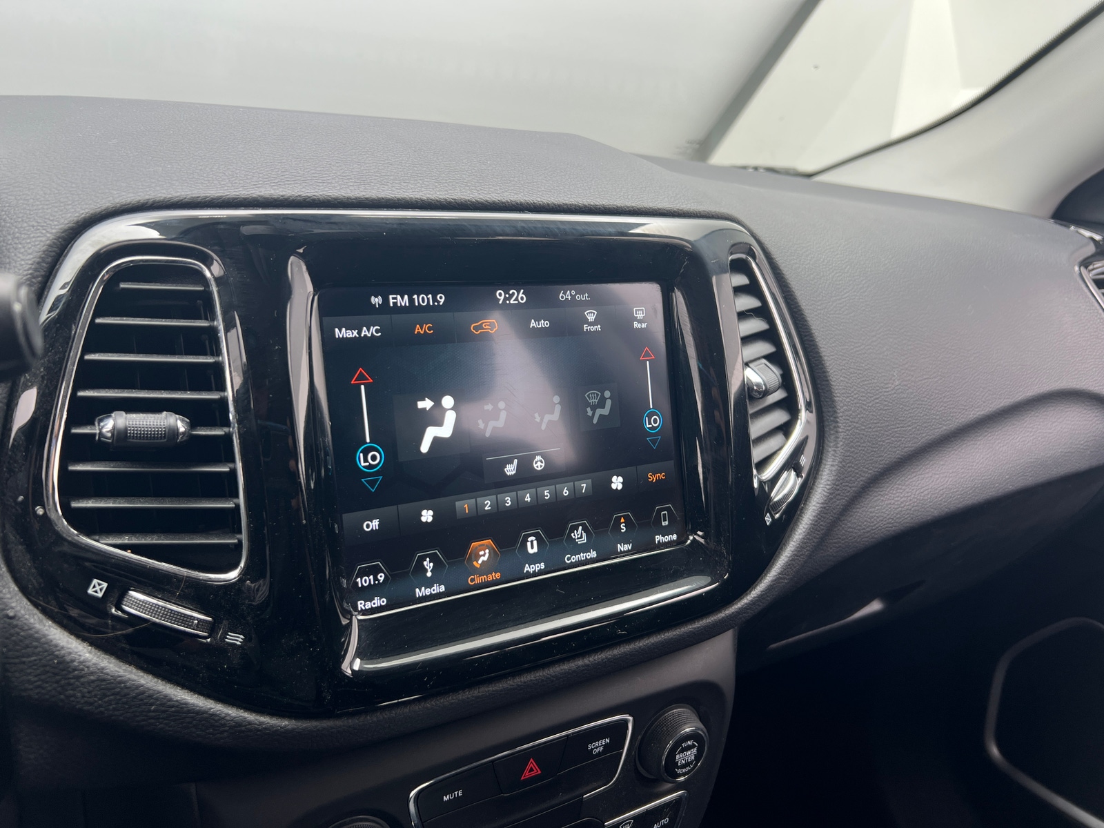 Thumbnail: 2019 Jeep Compass - 4