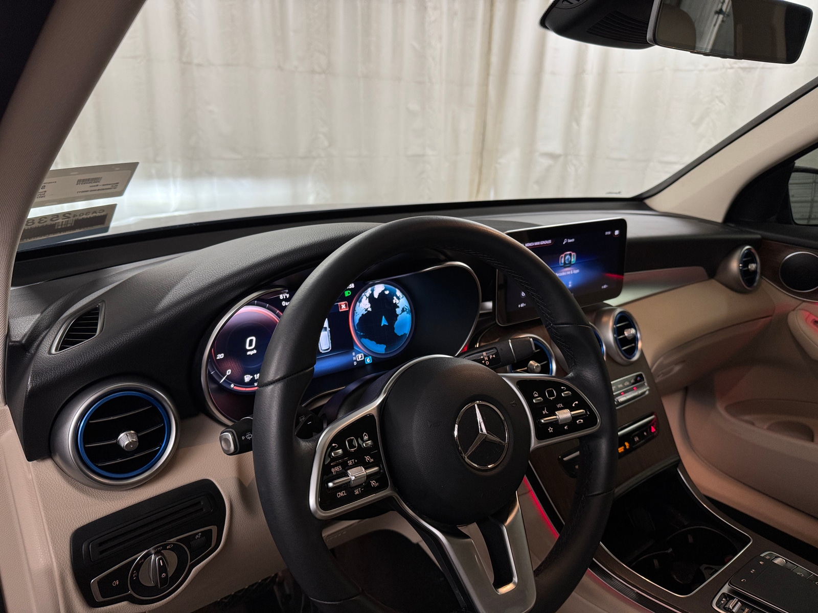 Thumbnail: 2022 Mercedes-Benz GLC - 3