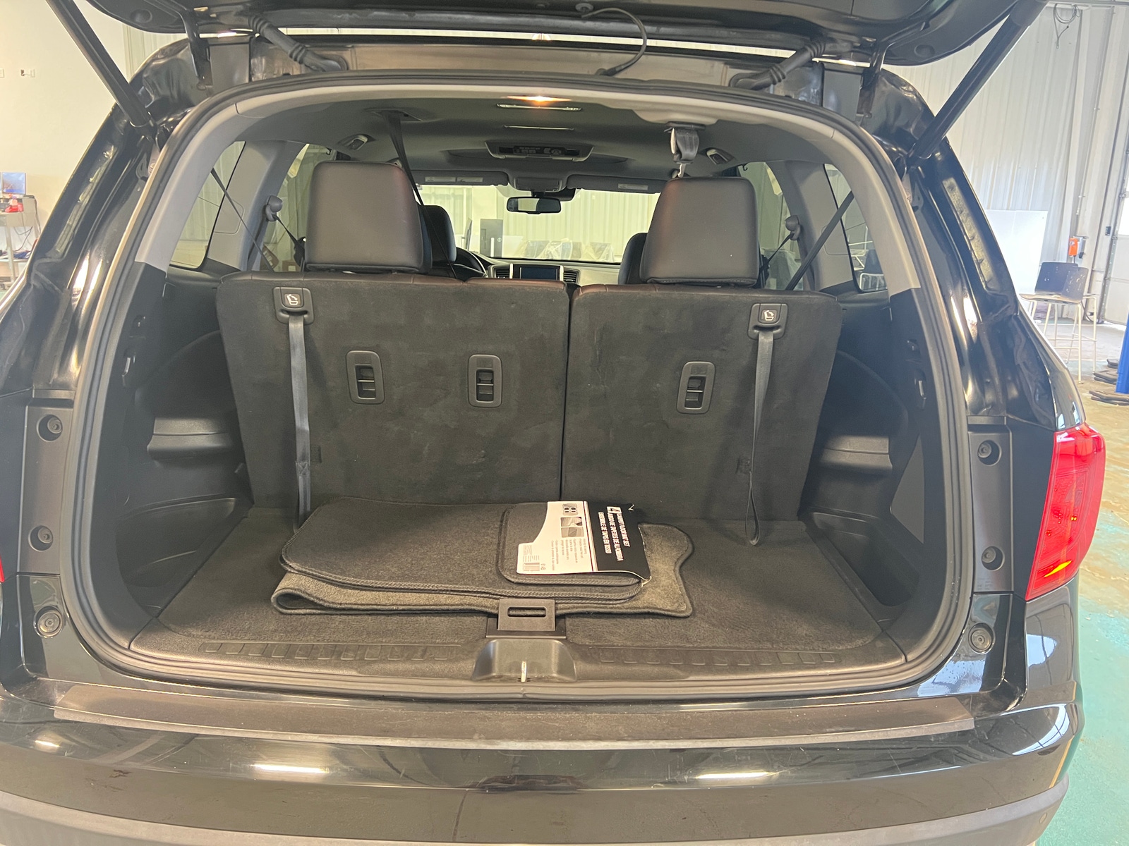 Thumbnail: 2017 Honda Pilot - 6