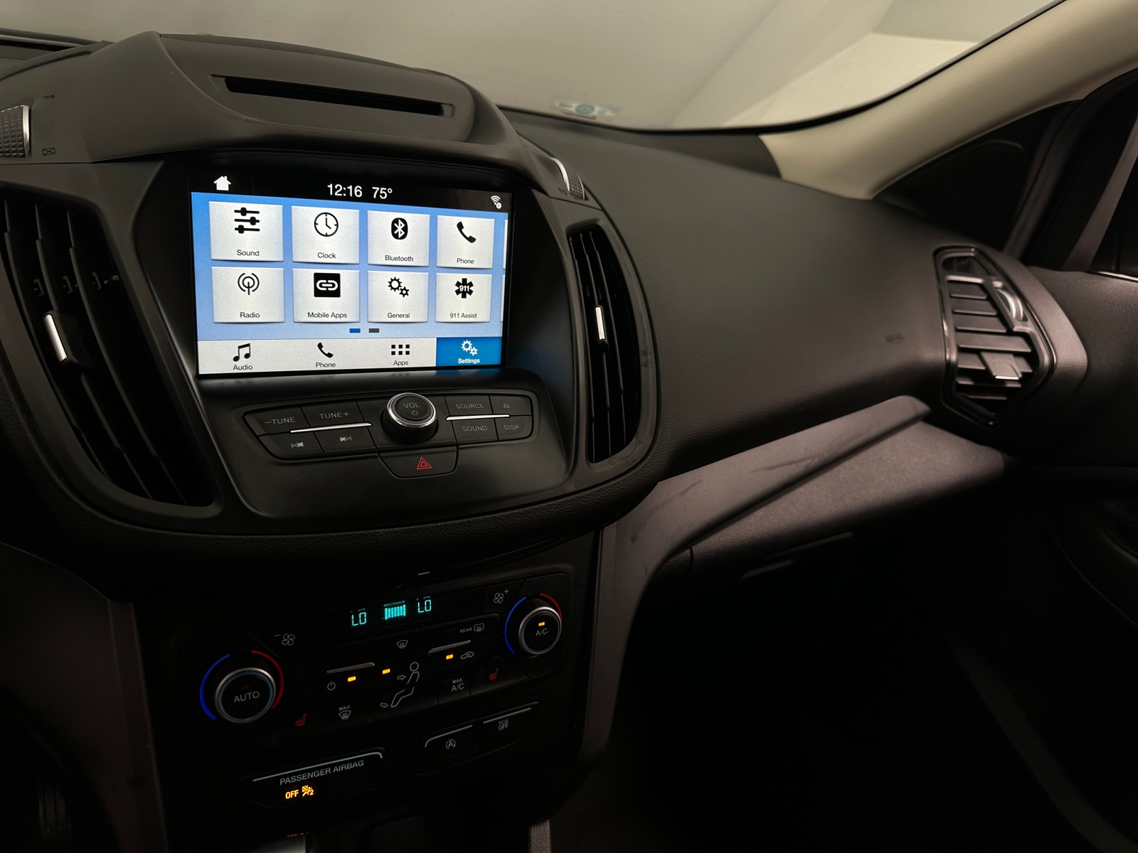 Thumbnail: 2018 Ford Escape - 3