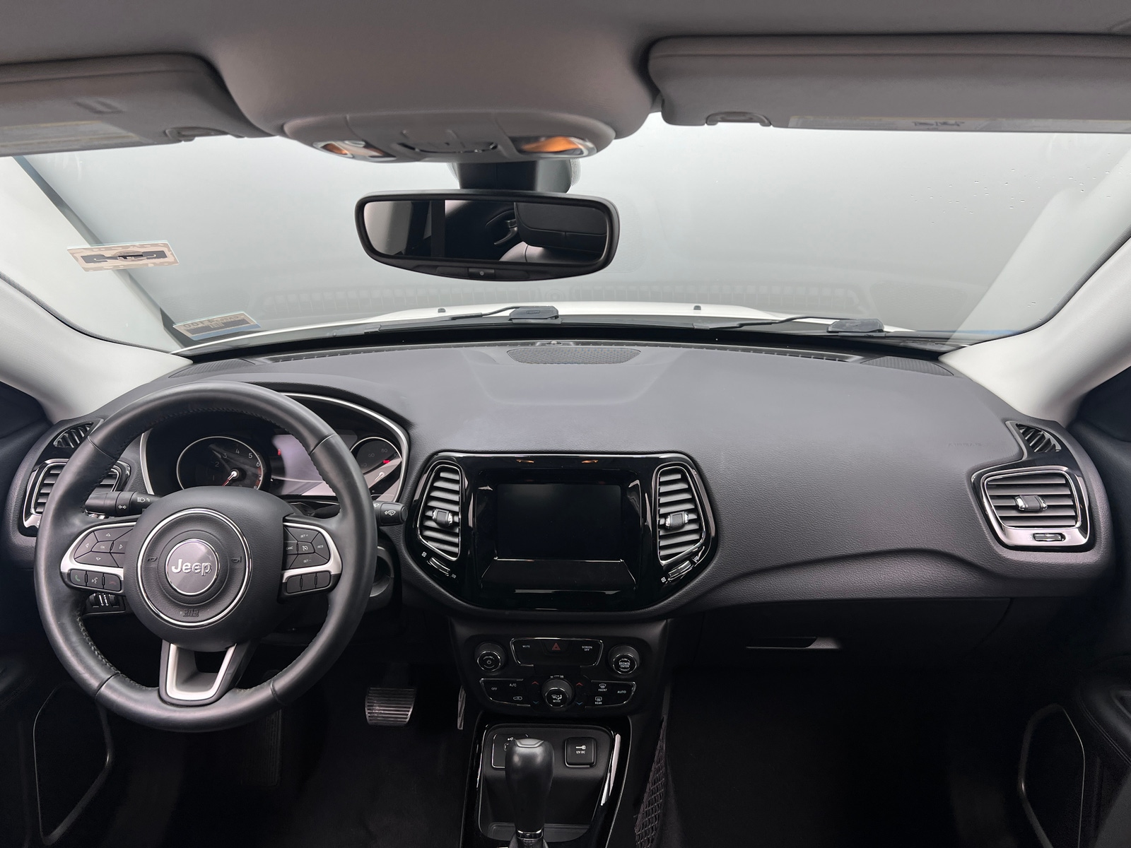 Thumbnail: 2018 Jeep Compass - 3