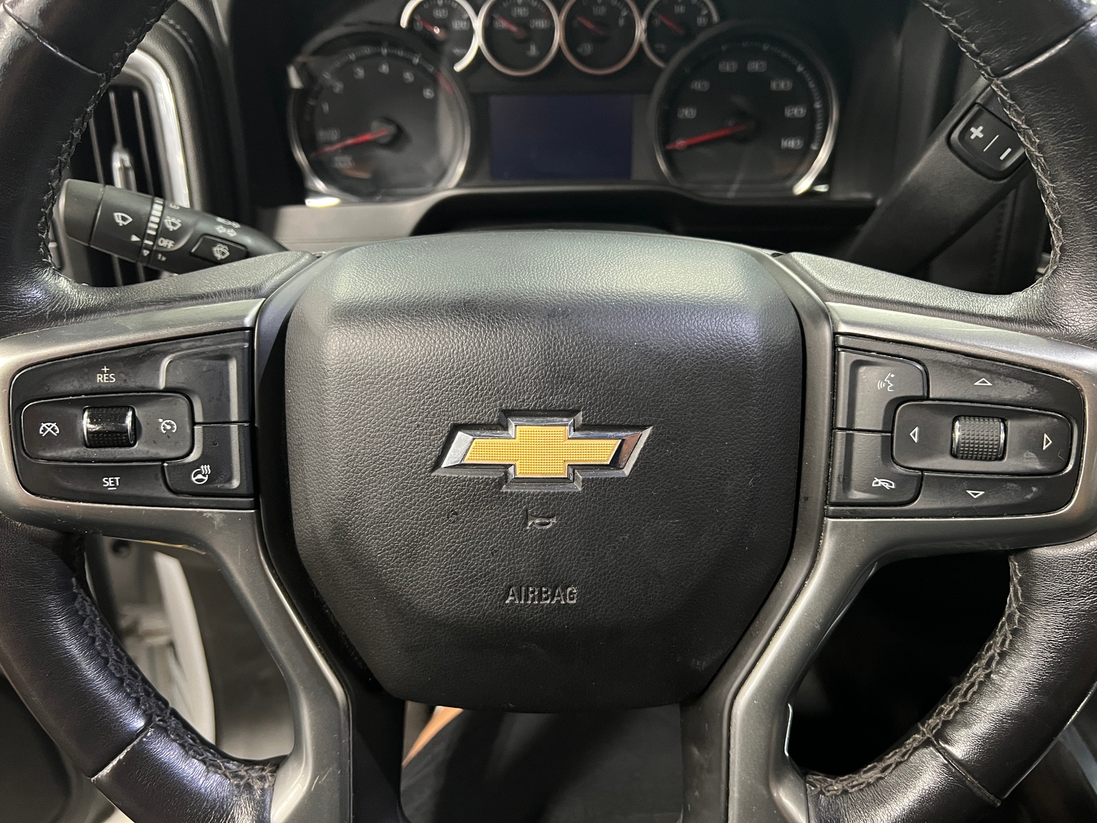 Thumbnail: 2019 Chevrolet Silverado 1500 - 4