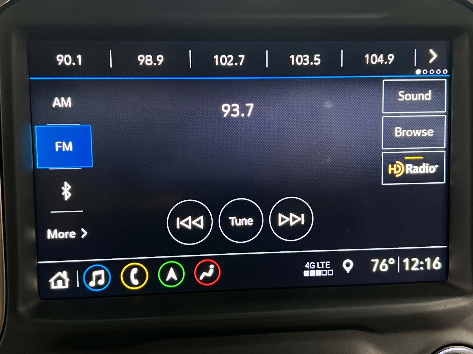 Thumbnail: 2019 Chevrolet Silverado 1500 - 3