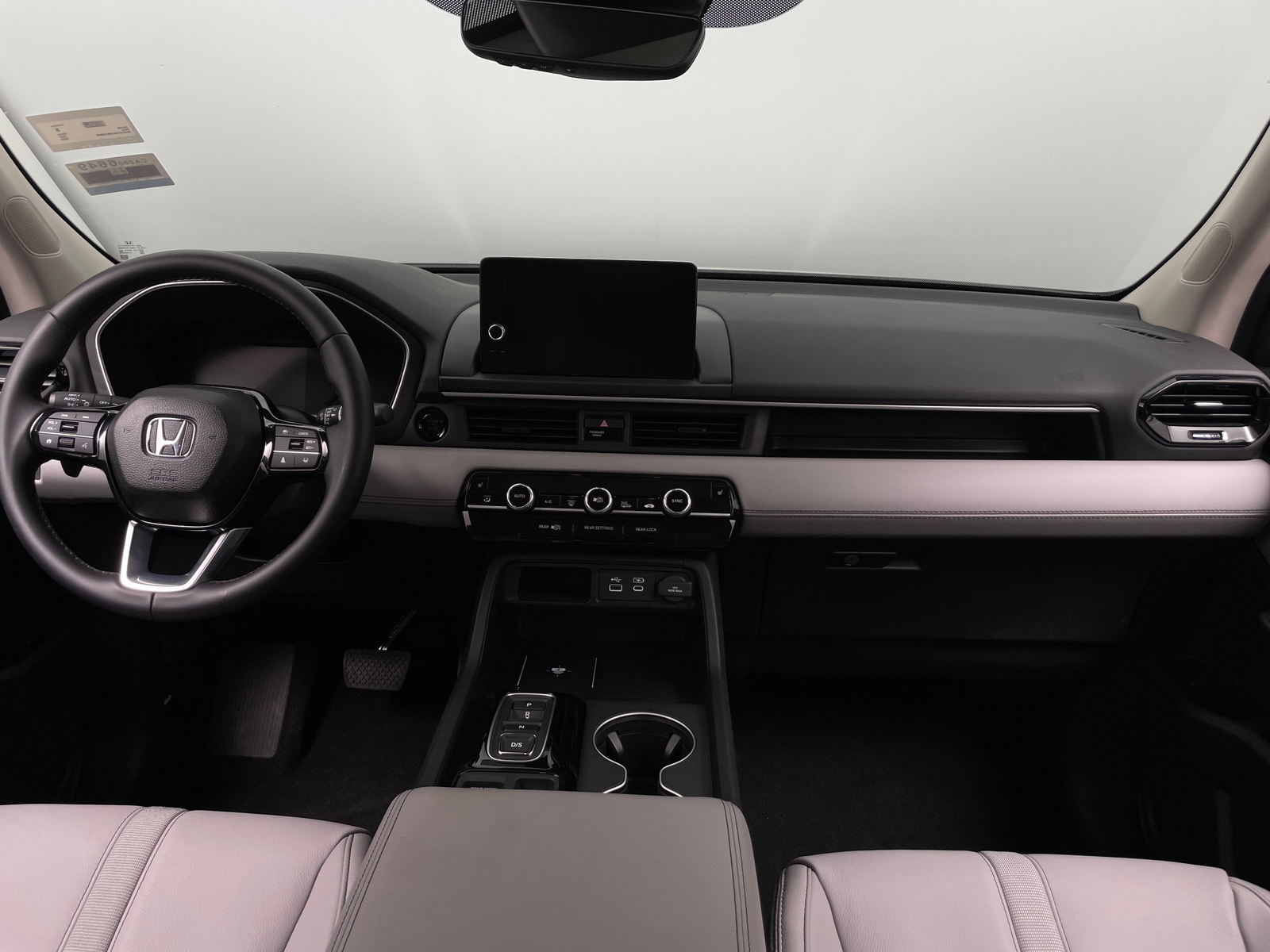 Thumbnail: 2025 Honda Pilot - 2