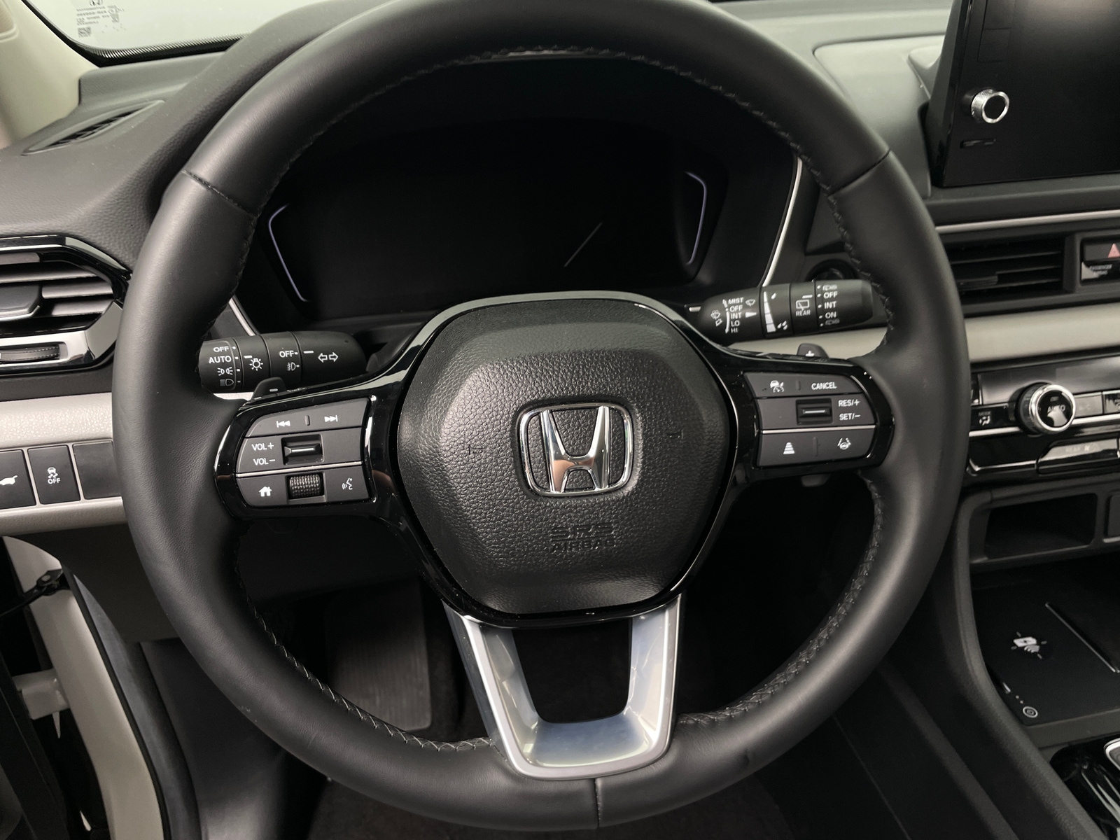Thumbnail: 2025 Honda Pilot - 4