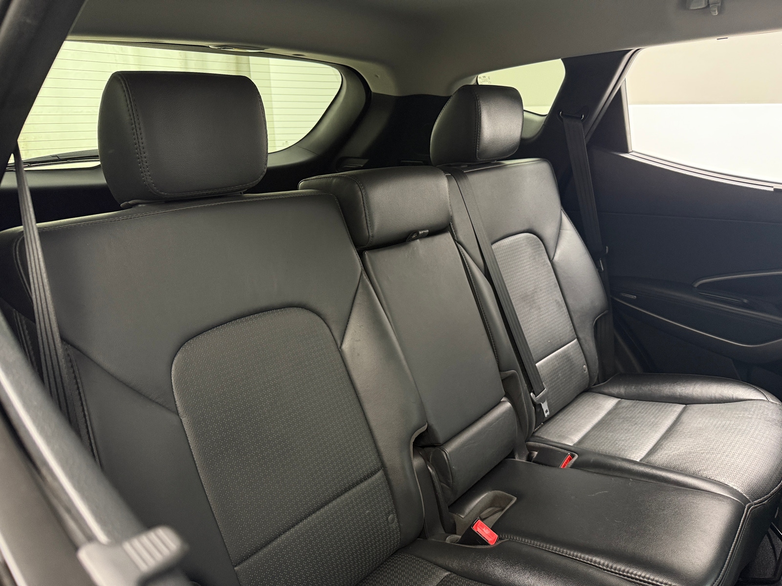 Thumbnail: 2016 Hyundai Santa Fe - 6