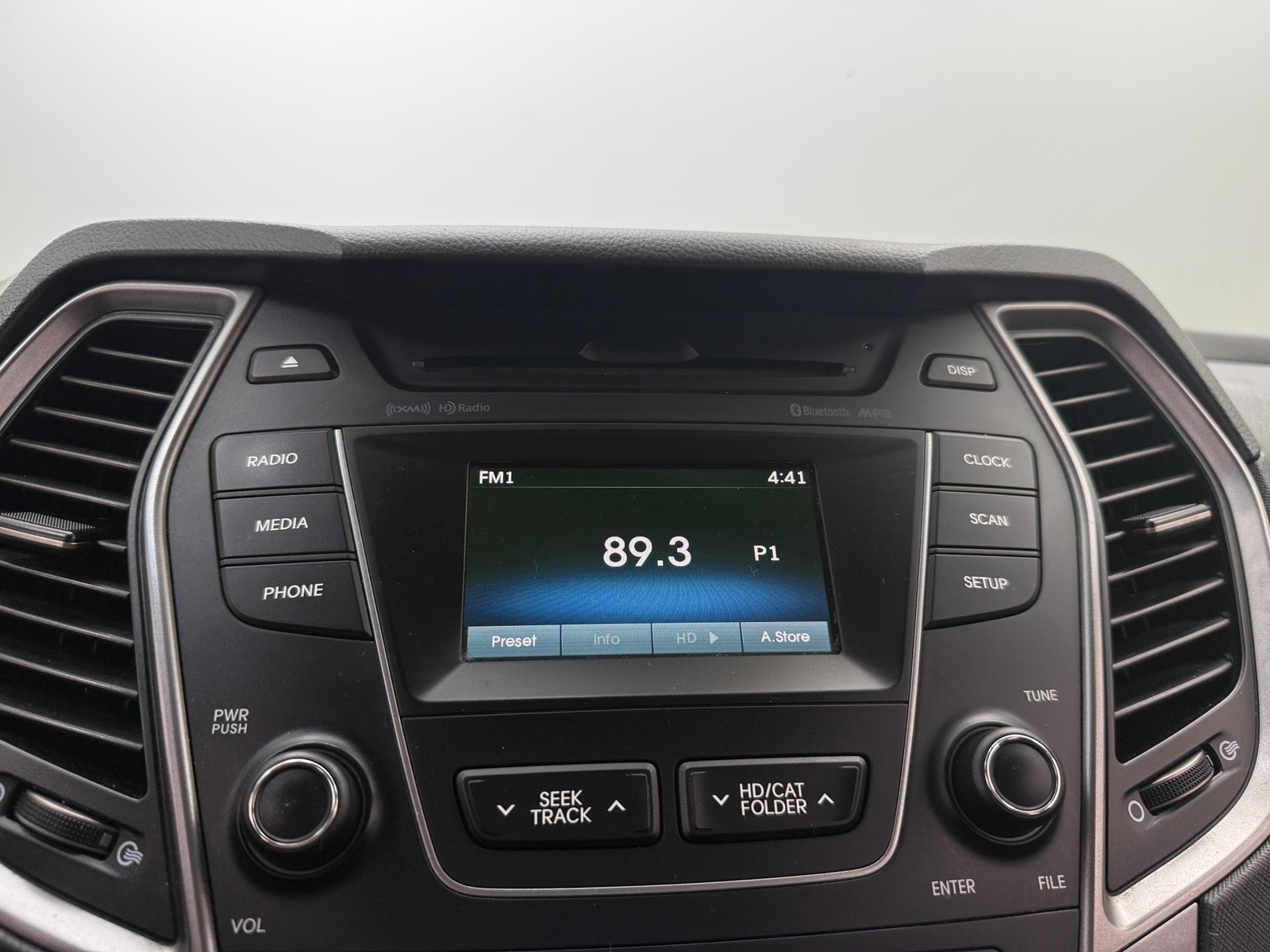 Thumbnail: 2016 Hyundai Santa Fe - 4