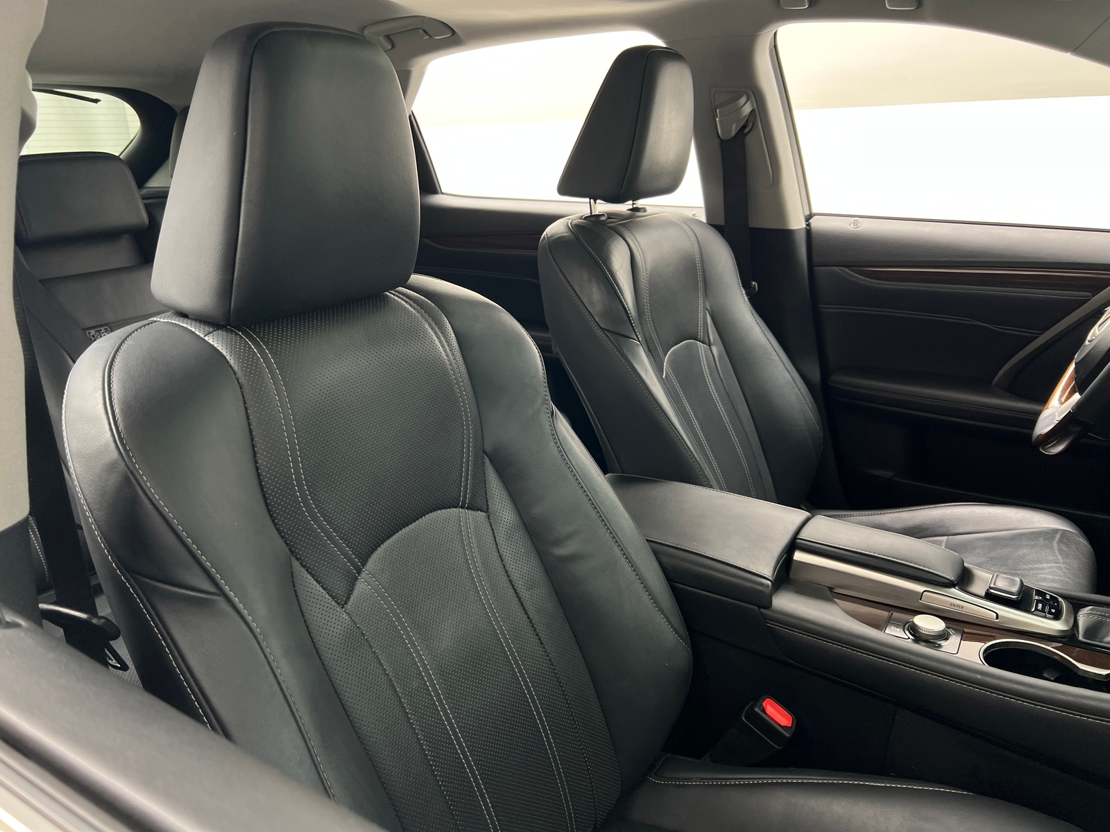 Thumbnail: 2016 Lexus RX - 2