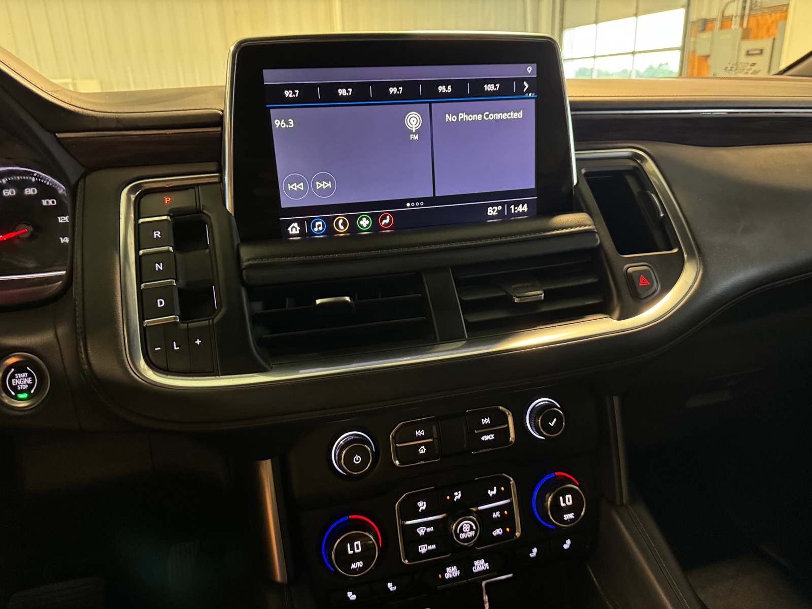 Thumbnail: 2021 Chevrolet Tahoe - 3
