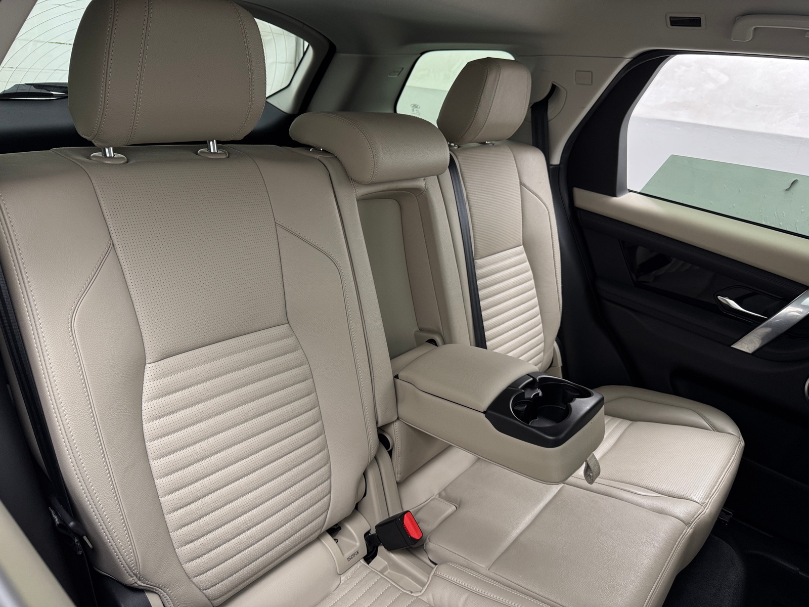 Thumbnail: 2021 Land Rover Discovery Sport - 5