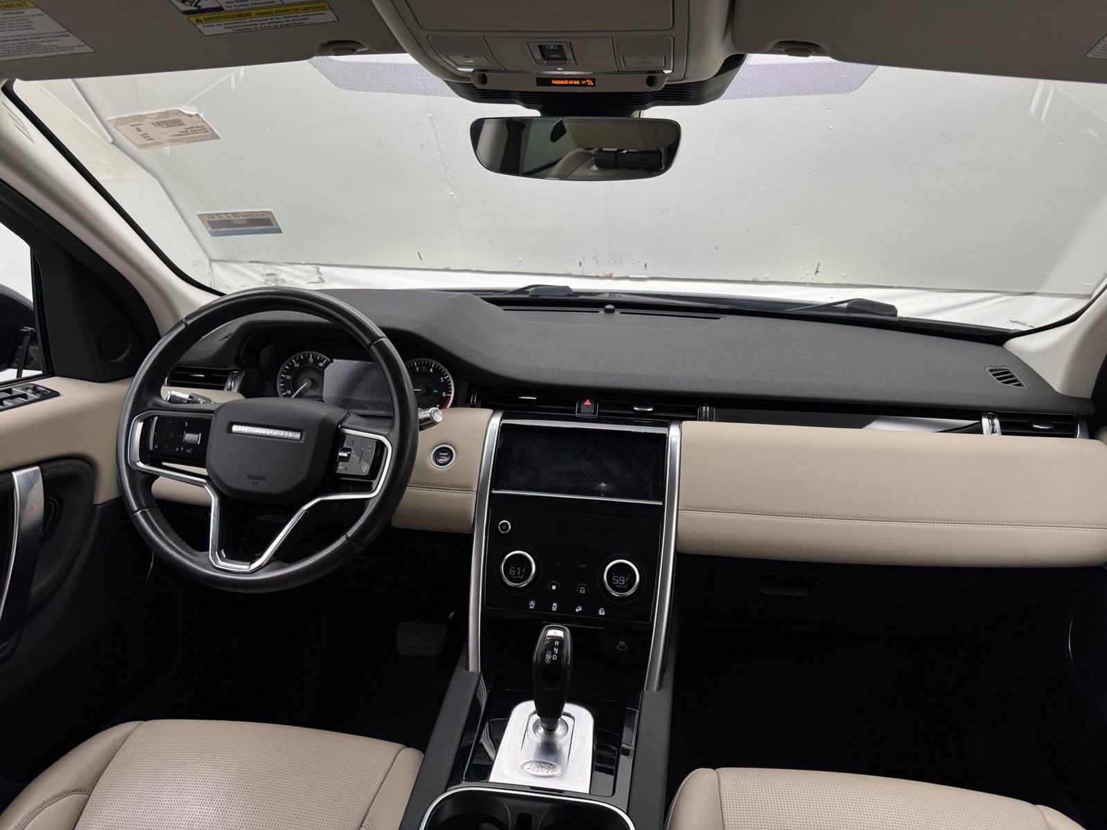 Thumbnail: 2021 Land Rover Discovery Sport - 2