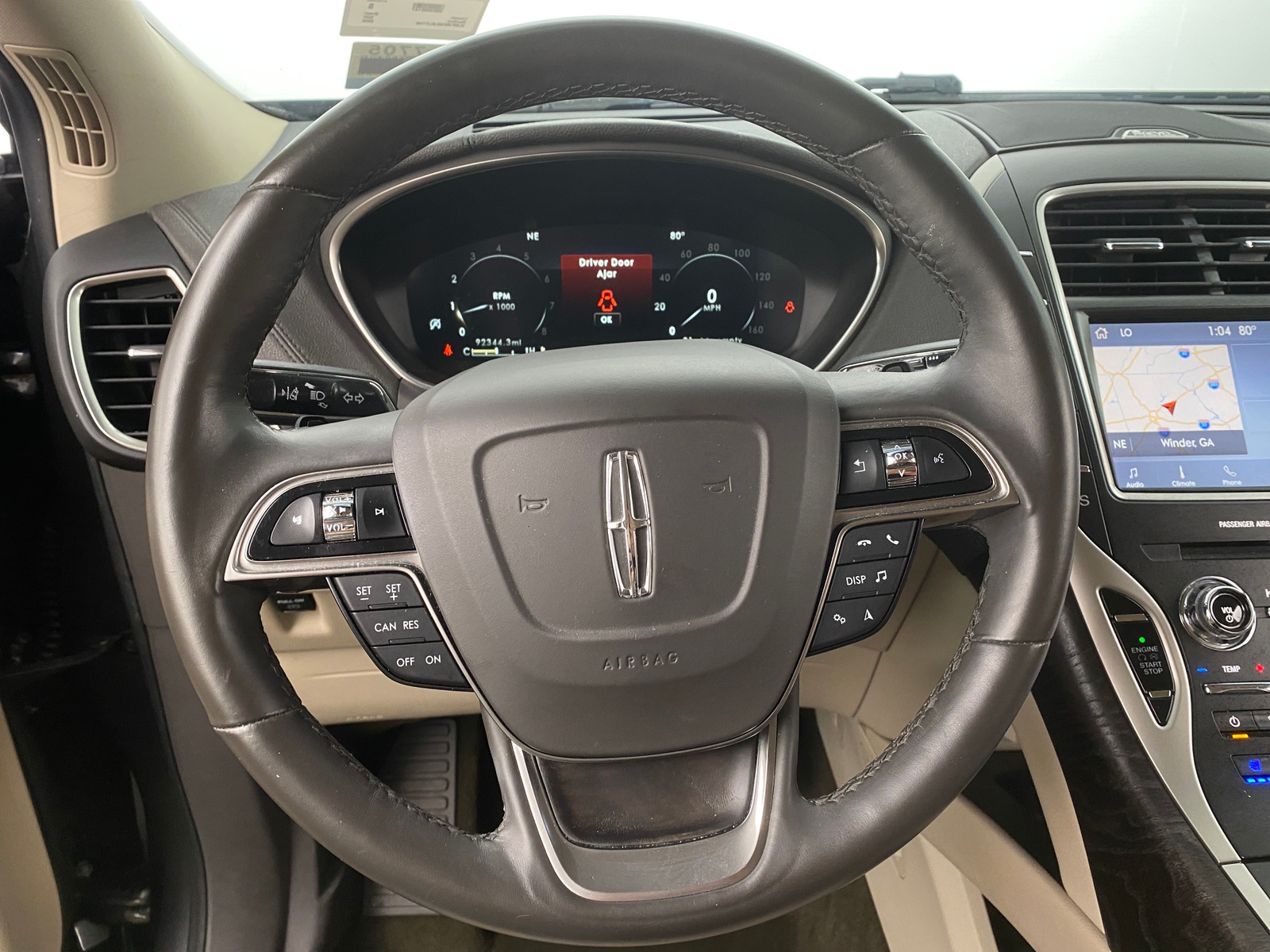 Thumbnail: 2020 Lincoln Nautilus - 4