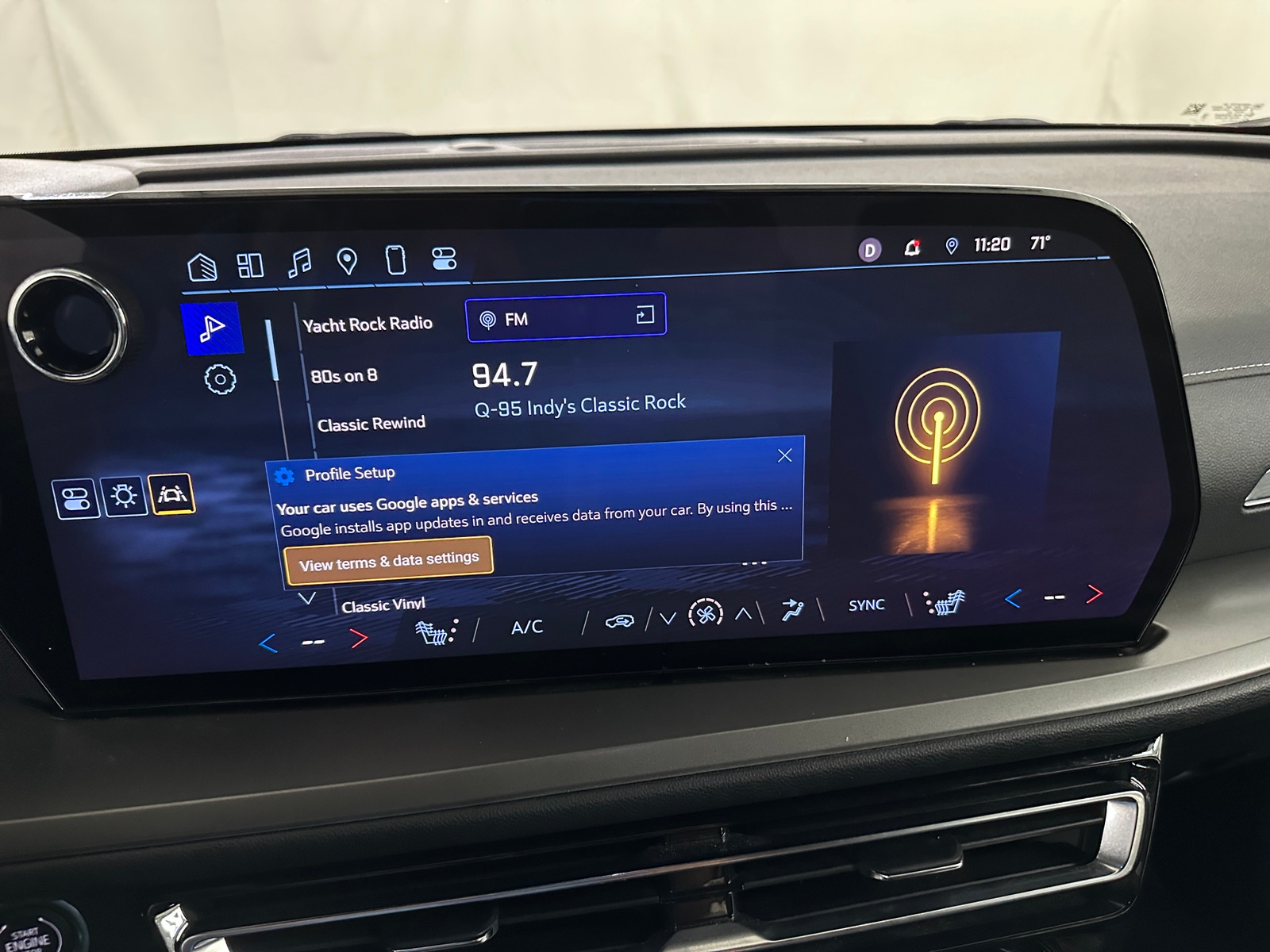 Thumbnail: 2025 Chevrolet Traverse - 4