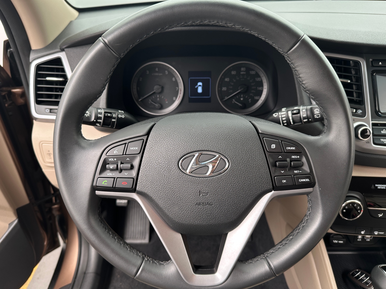 Thumbnail: 2016 Hyundai Tucson - 5