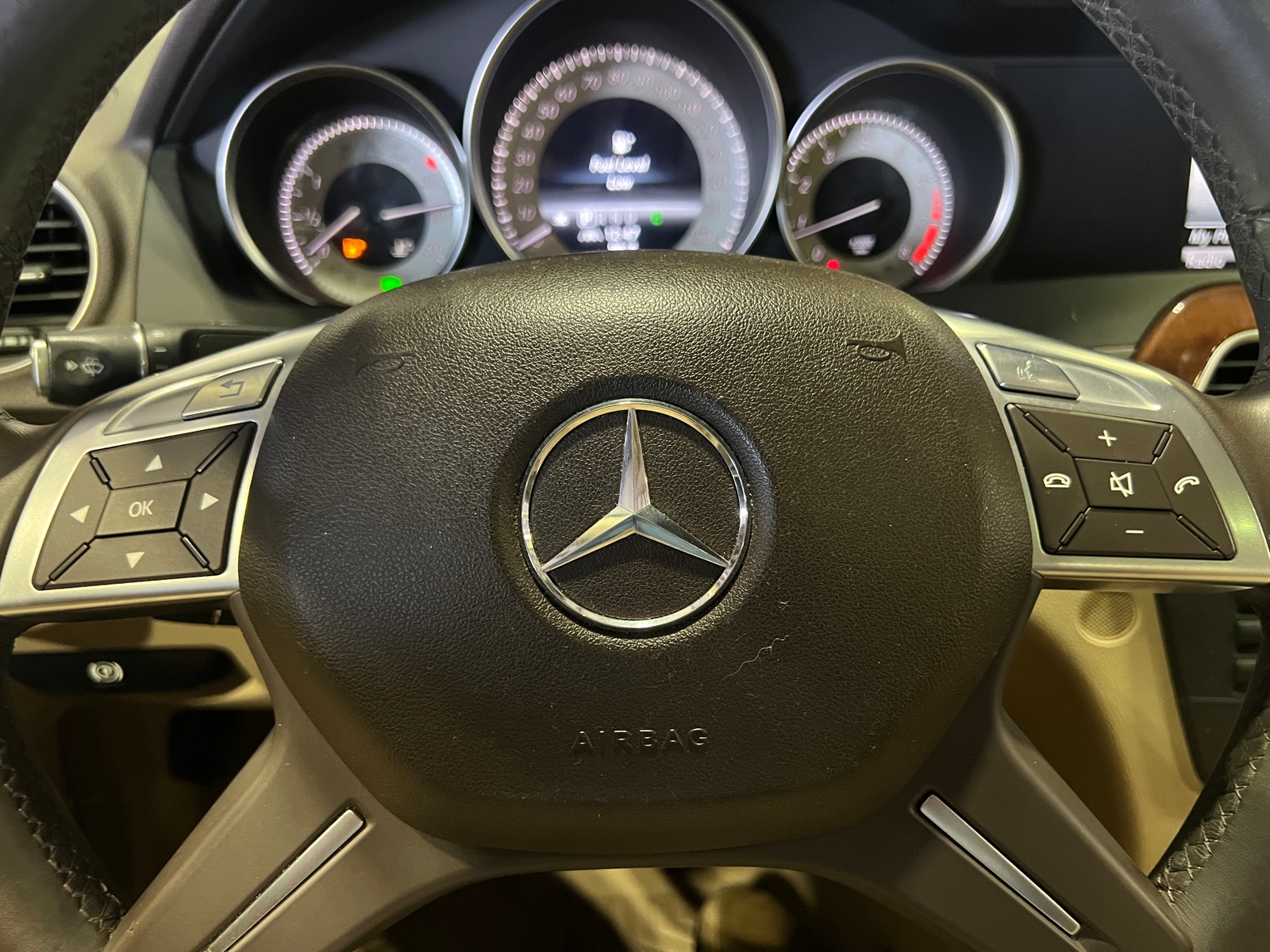 Thumbnail: 2013 Mercedes-Benz C-Class - 4