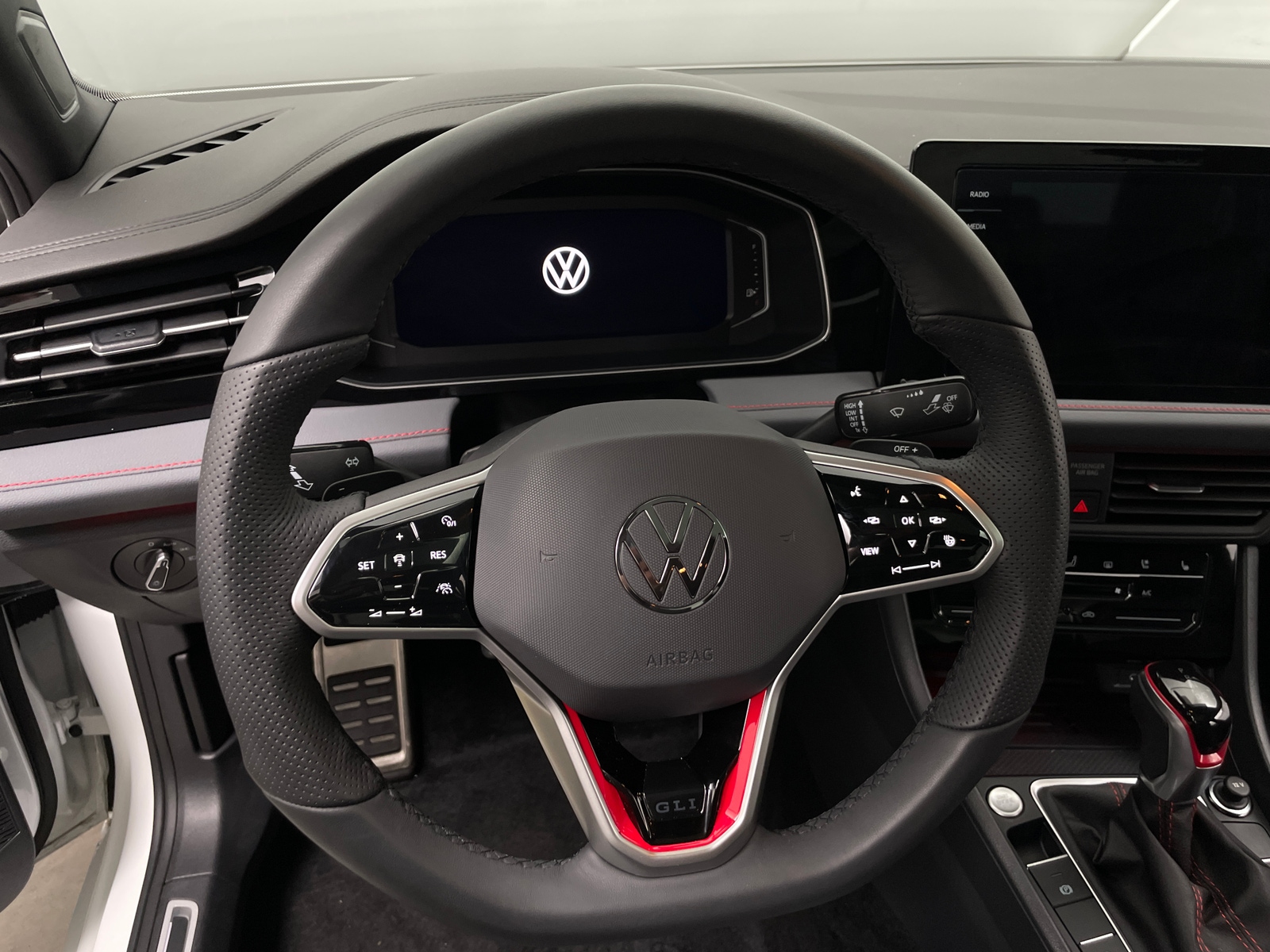 Thumbnail: 2025 Volkswagen Jetta - 4