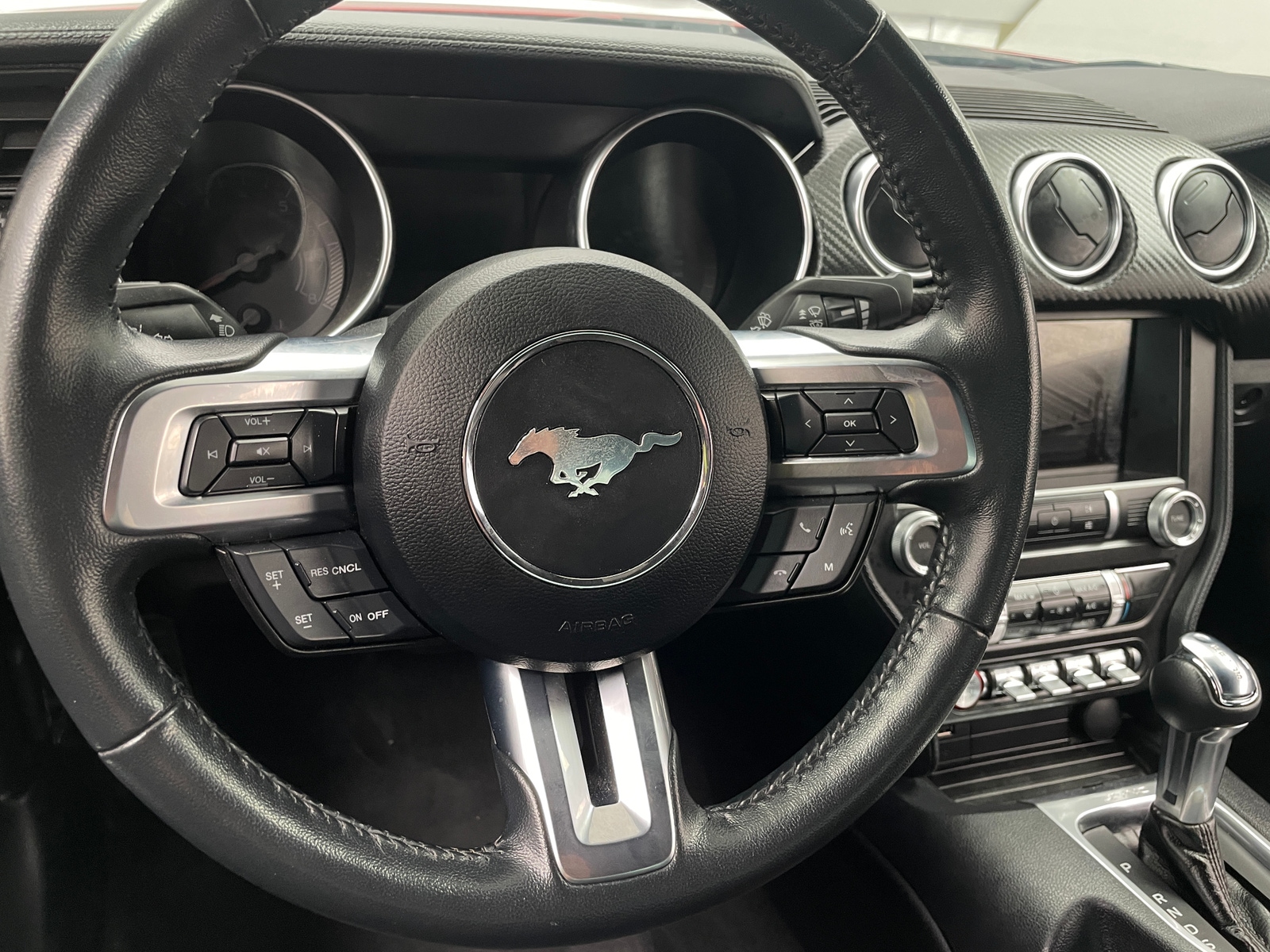 Thumbnail: 2022 Ford Mustang - 4