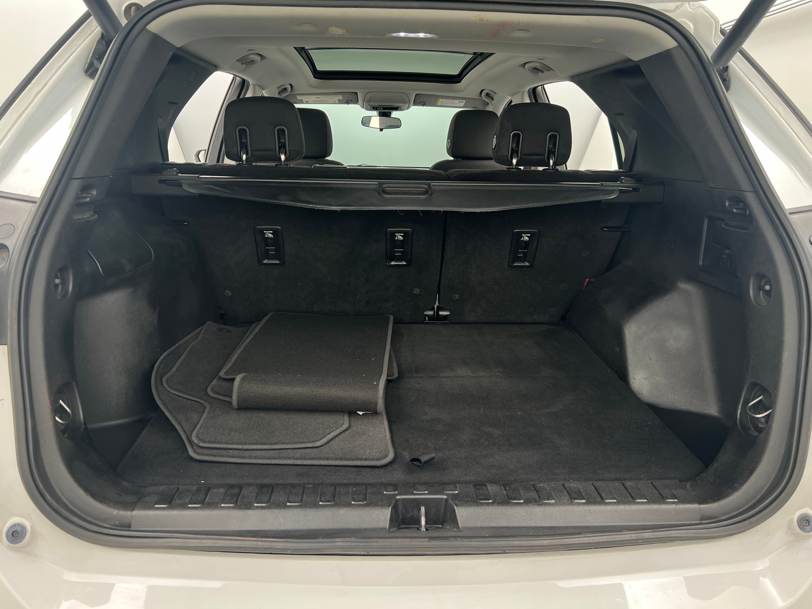 Thumbnail: 2019 Chevrolet Equinox - 7