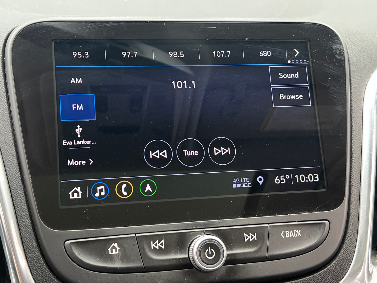 Thumbnail: 2019 Chevrolet Equinox - 4