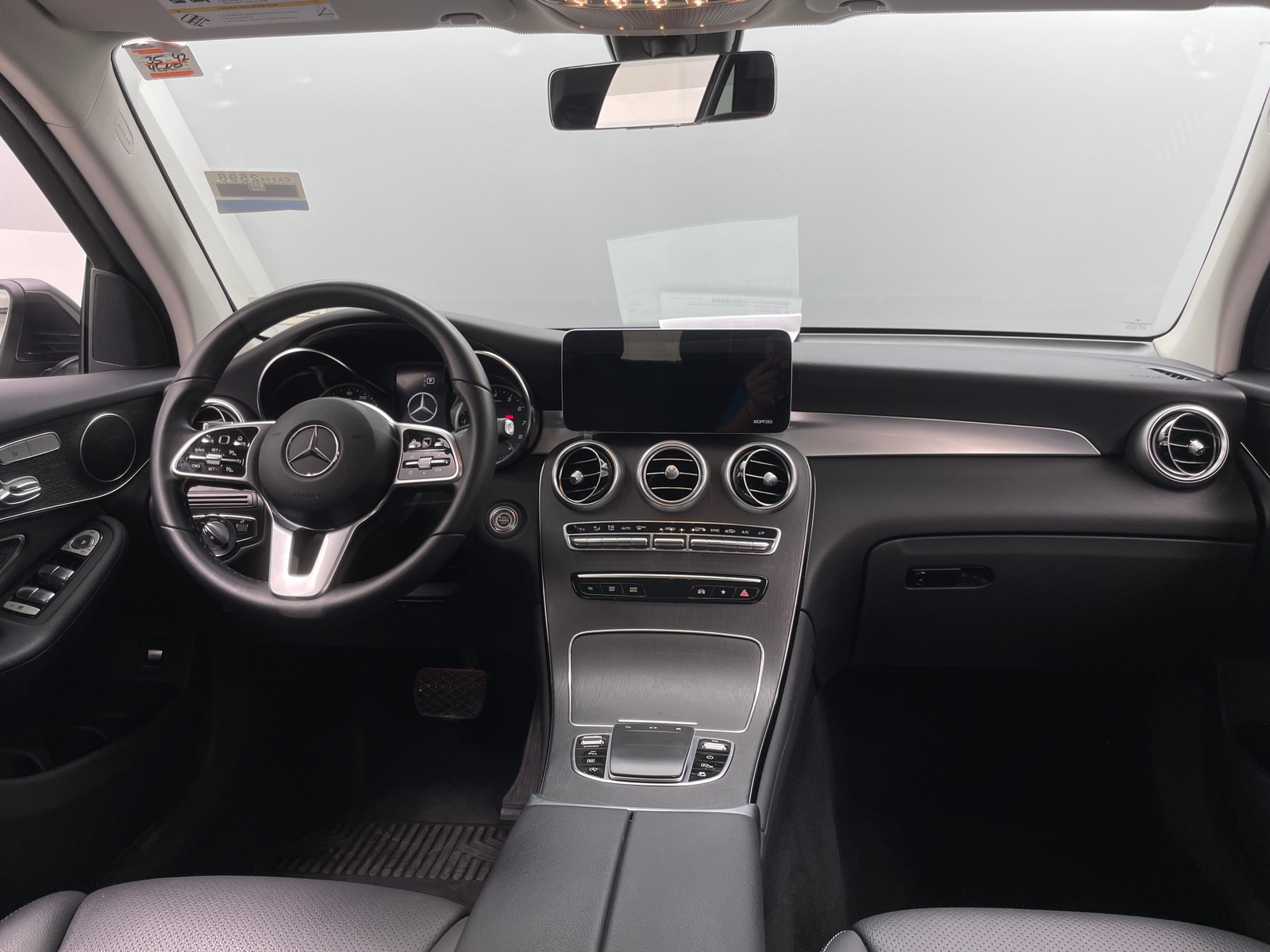 Thumbnail: 2021 Mercedes-Benz GLC - 2