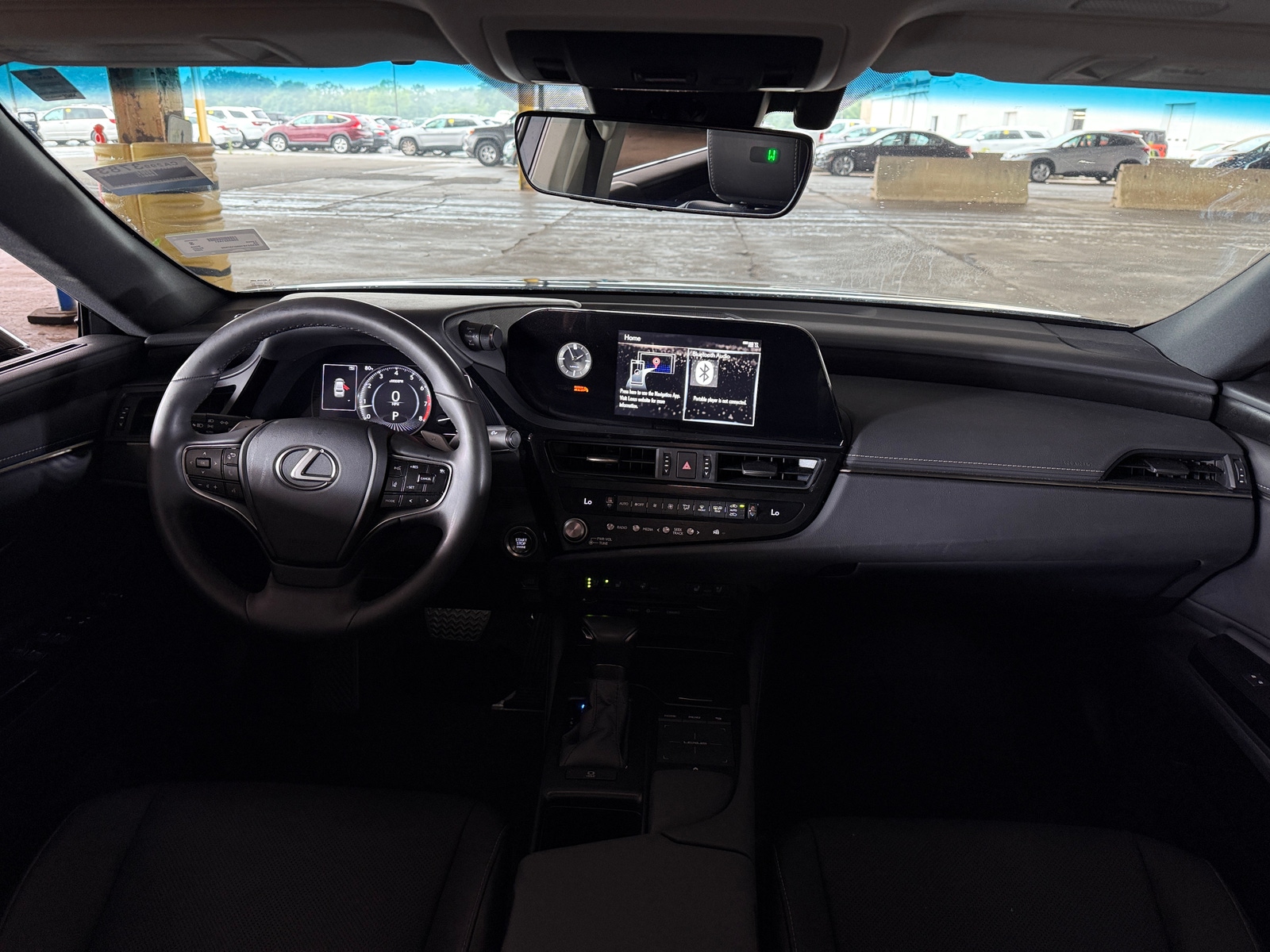 Thumbnail: 2022 Lexus ES - 2