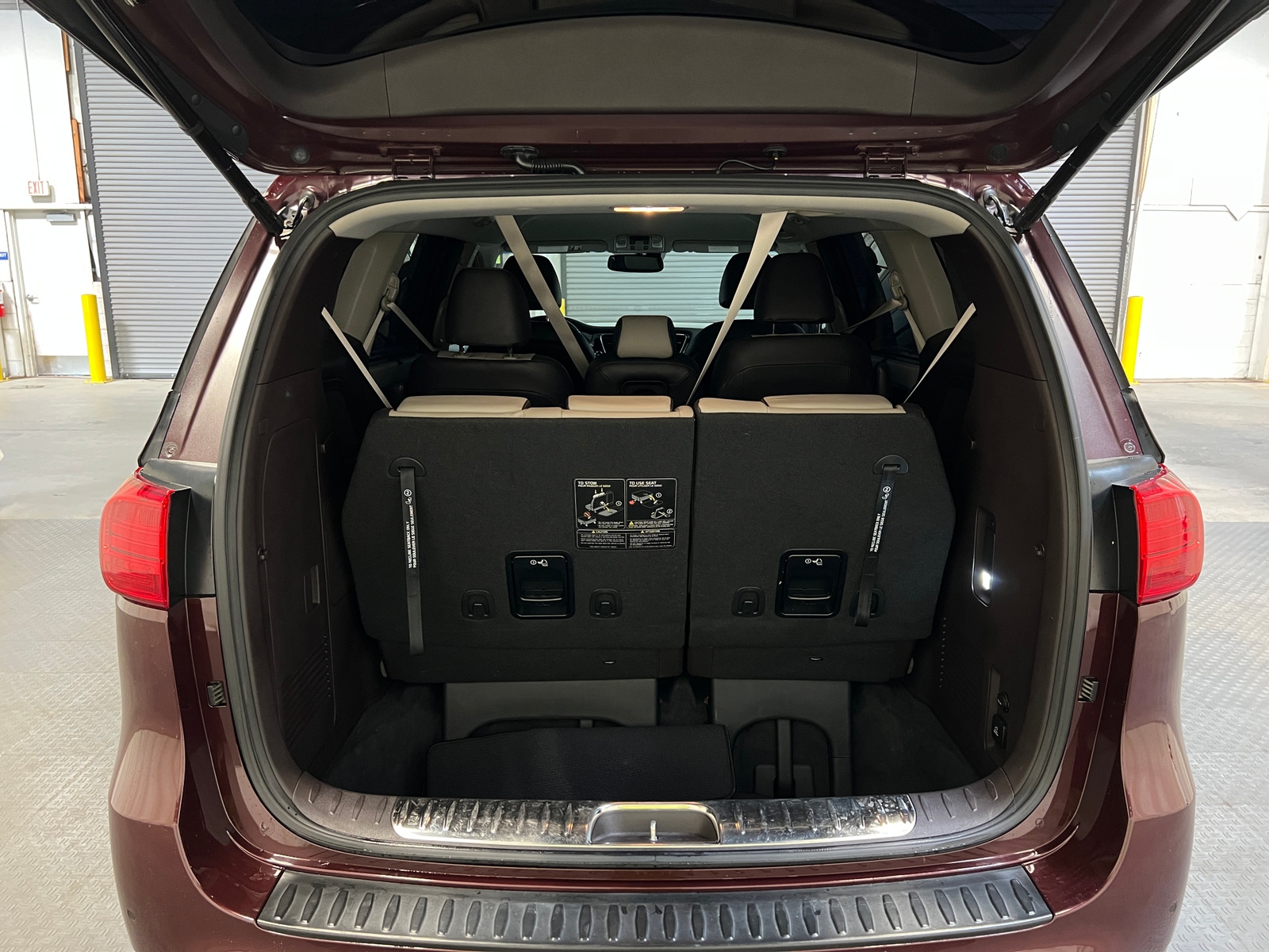 Thumbnail: 2018 Kia Sedona - 6