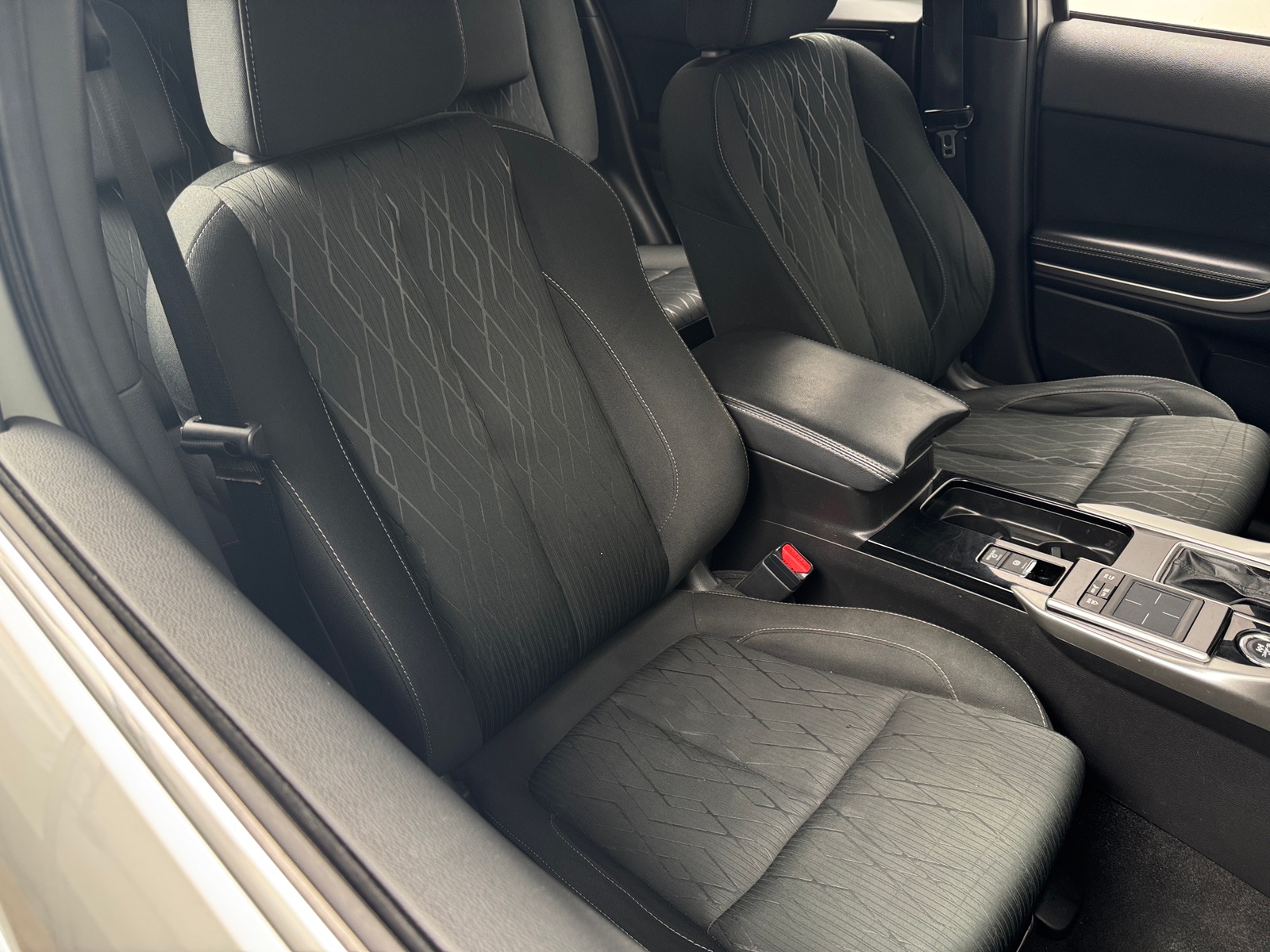 Thumbnail: 2019 Mitsubishi Eclipse Cross - 2