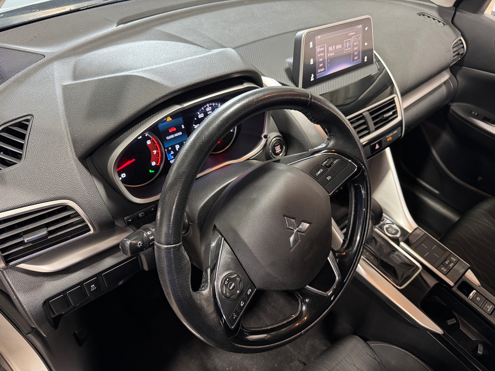 Thumbnail: 2019 Mitsubishi Eclipse Cross - 3