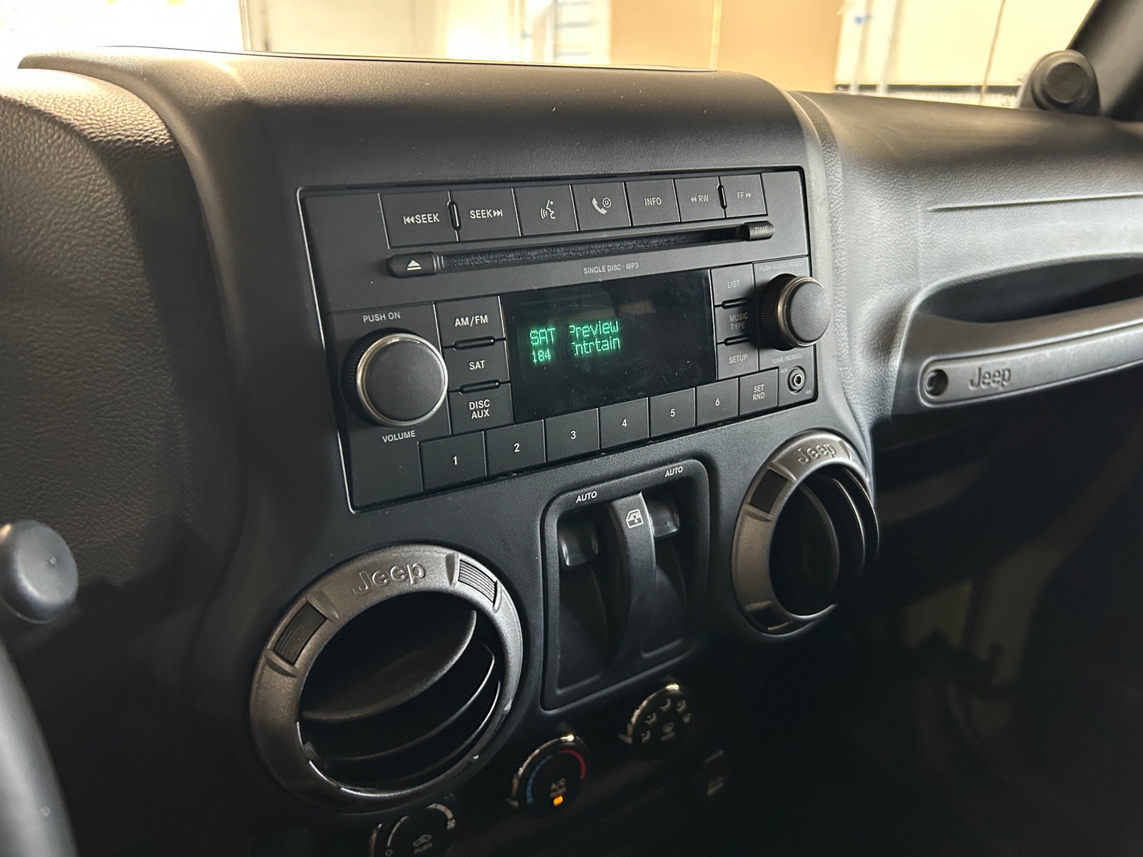 Thumbnail: 2013 Jeep Wrangler - 3