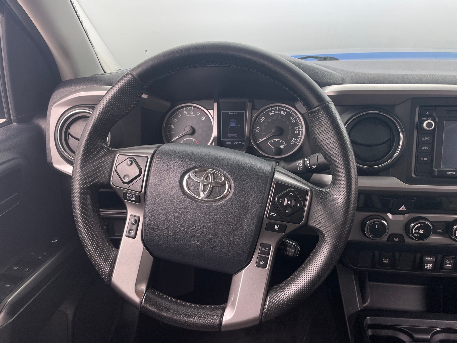 Thumbnail: 2018 Toyota Tacoma - 5