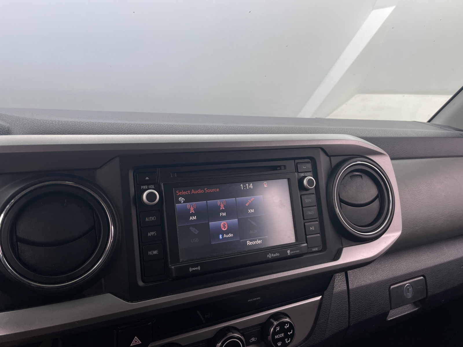 Thumbnail: 2018 Toyota Tacoma - 4