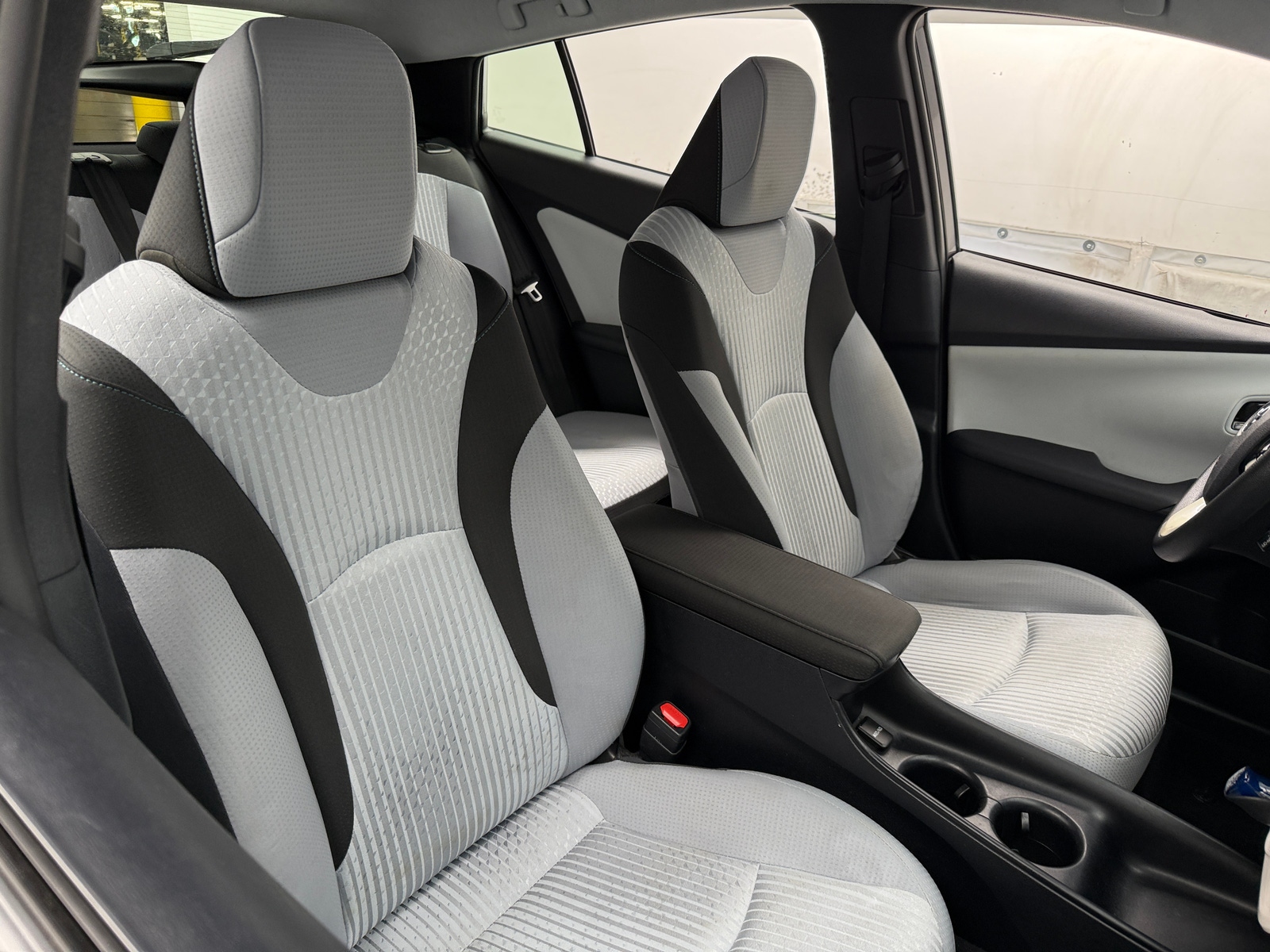 Thumbnail: 2018 Toyota Prius - 2