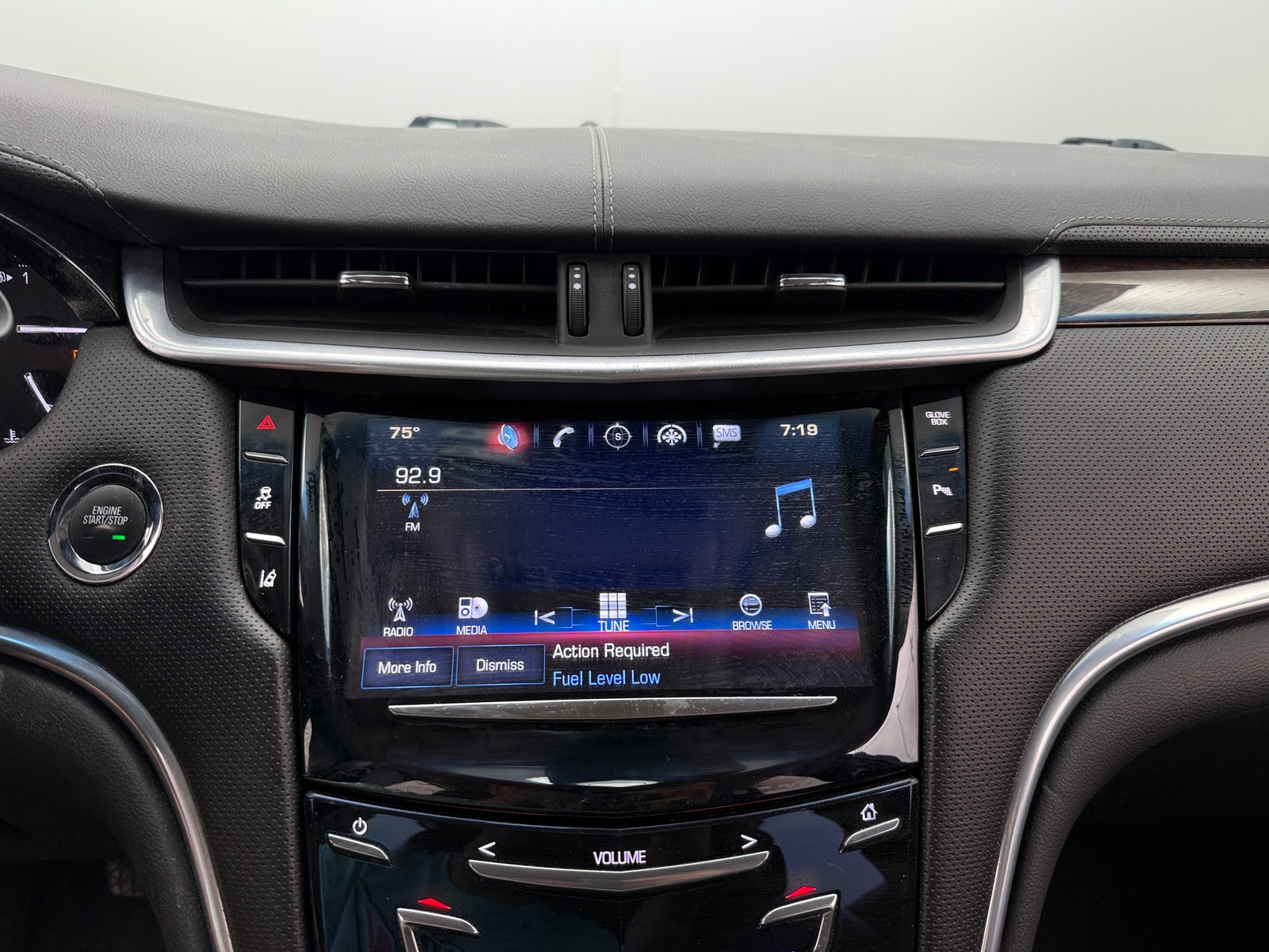 Thumbnail: 2017 Cadillac XTS - 3