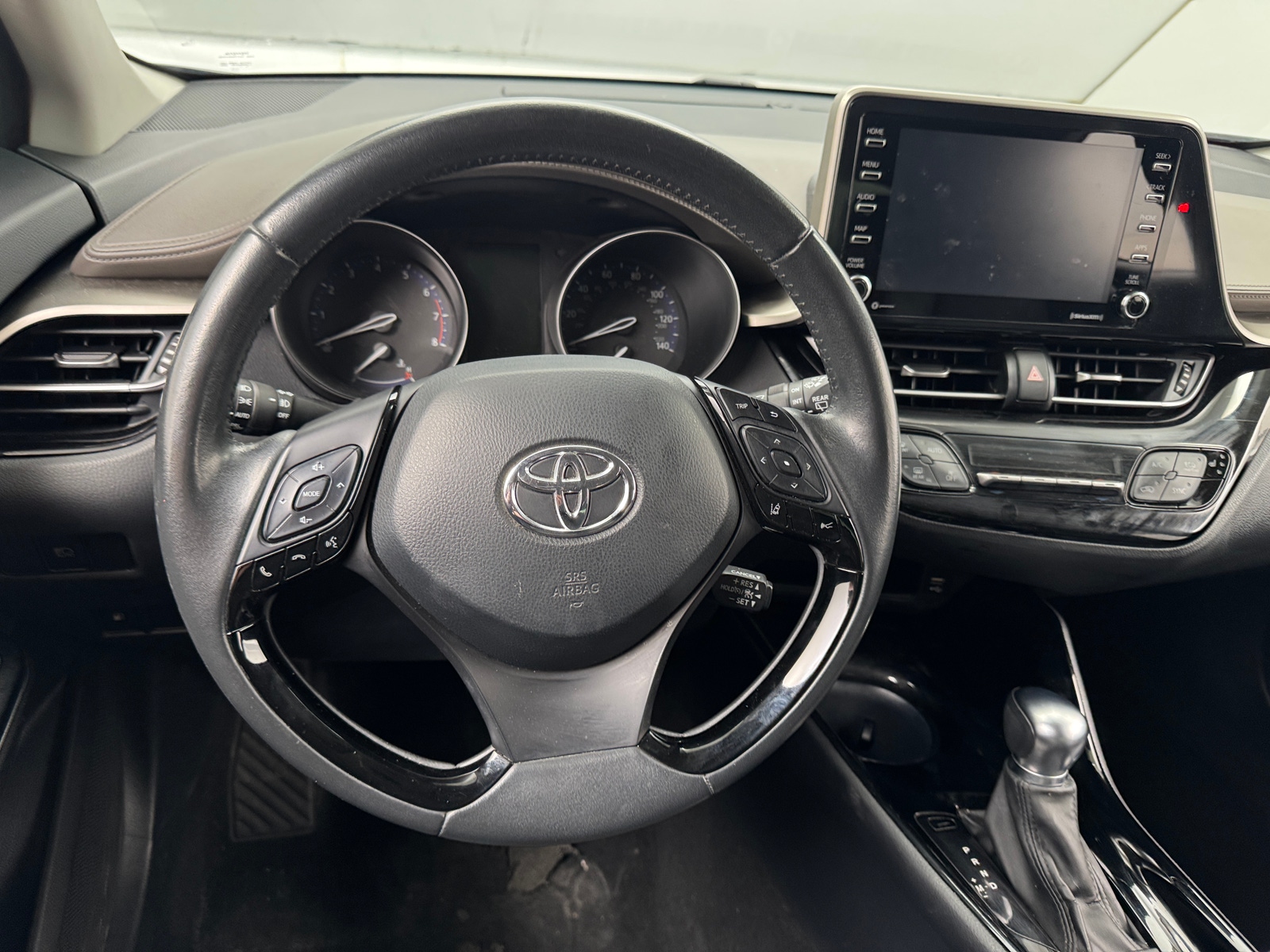 Thumbnail: 2022 Toyota C-HR - 4