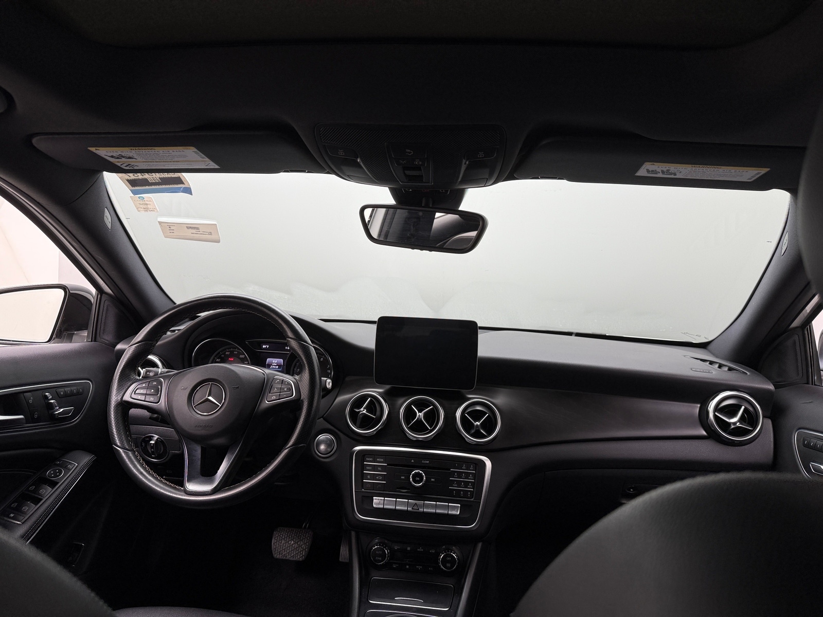 Thumbnail: 2018 Mercedes-Benz GLA - 2