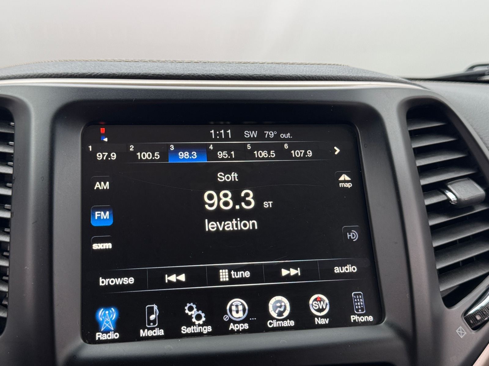 Thumbnail: 2018 Jeep Cherokee - 4